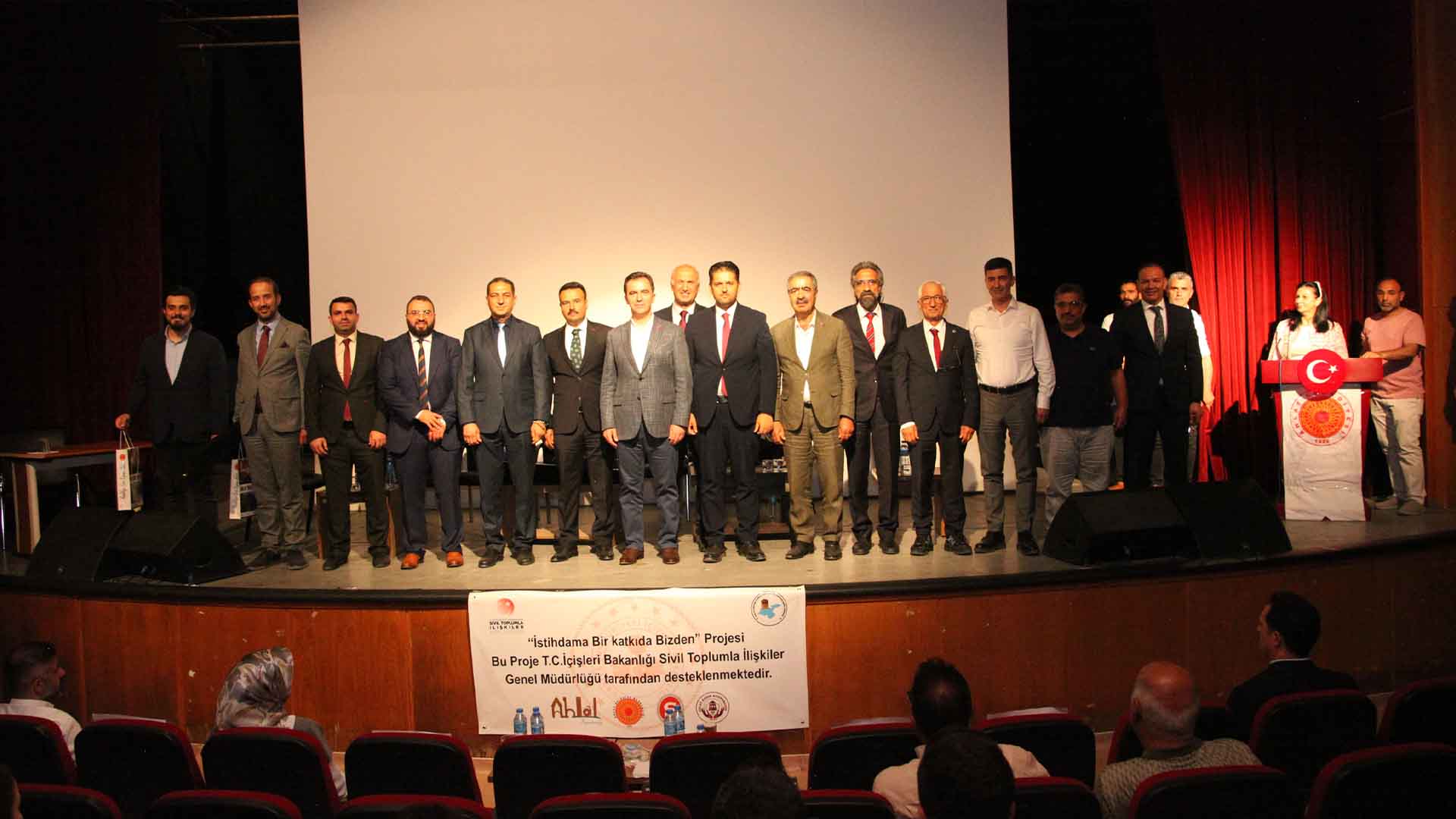 Ahlat’ta Yatırım Ve İstihdam Çalıştayı Değerlendirildi 2