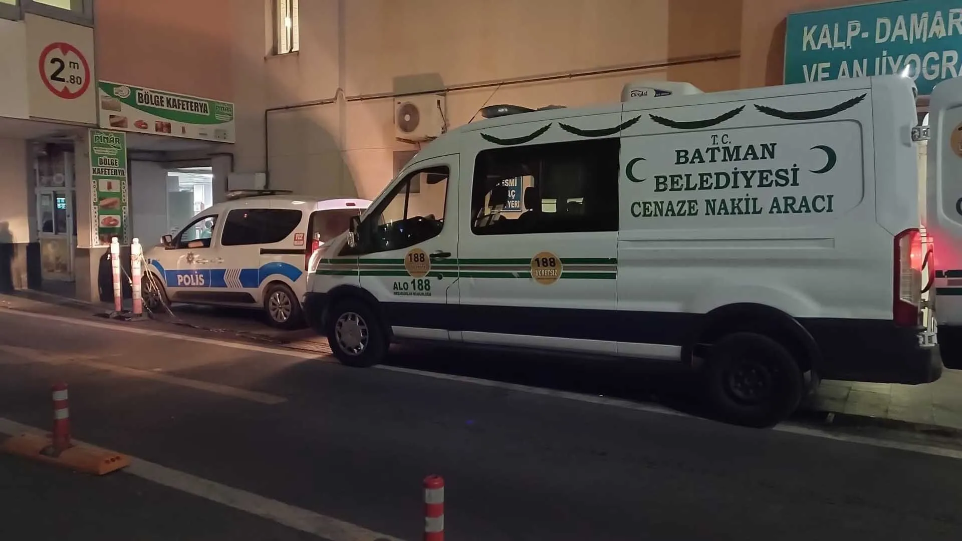 Aniden Yola Firlayan 3 Yasindaki Cocuk Otomobilin Carpmasi Sonucu Yasamini Yitirdi 1