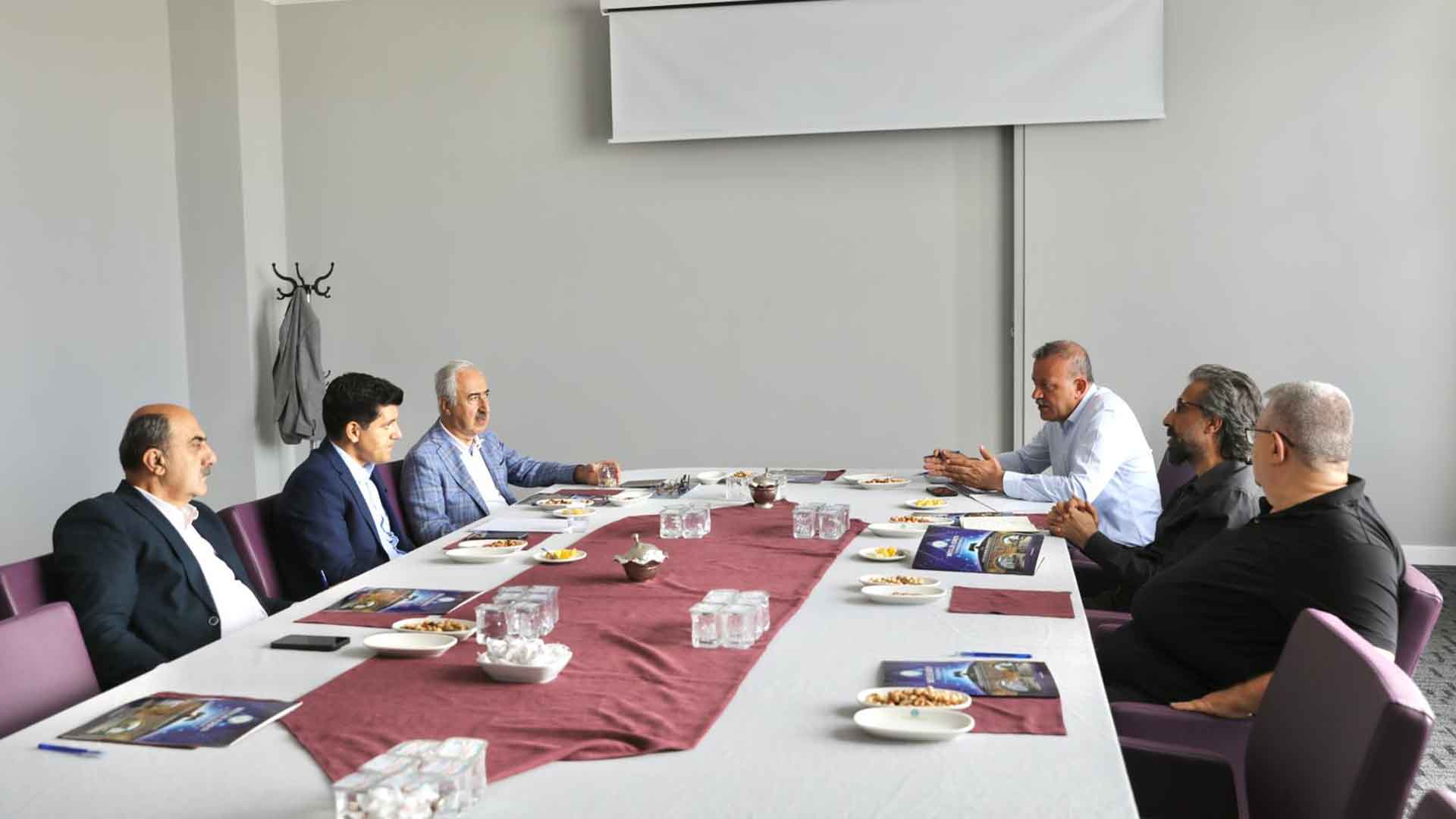 Bitlis Eren Üniversitesi Ile İstanbul Üniversitesi Arasında İş Birliği Görüşmesi 2