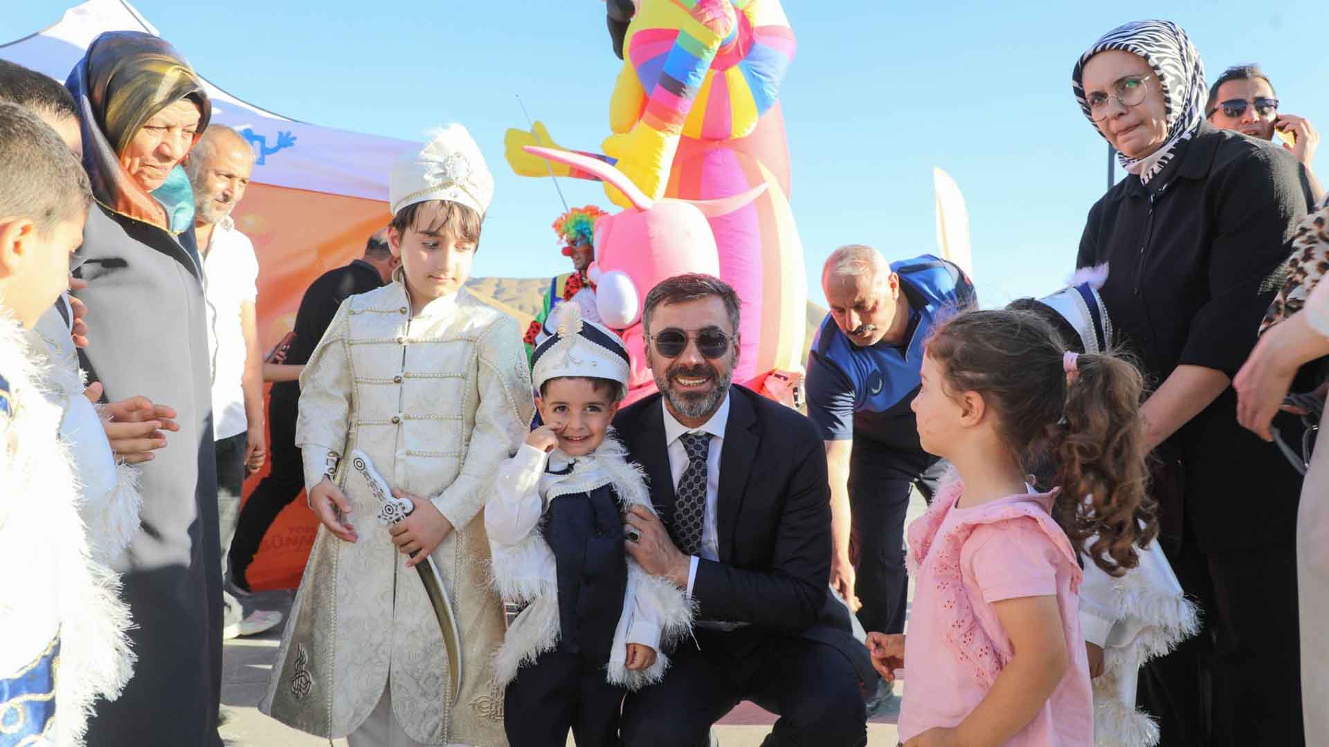 Bitlis’te Geleneksel Sünnet Şöleni Coşkuyla Gerçekleştirildi 2