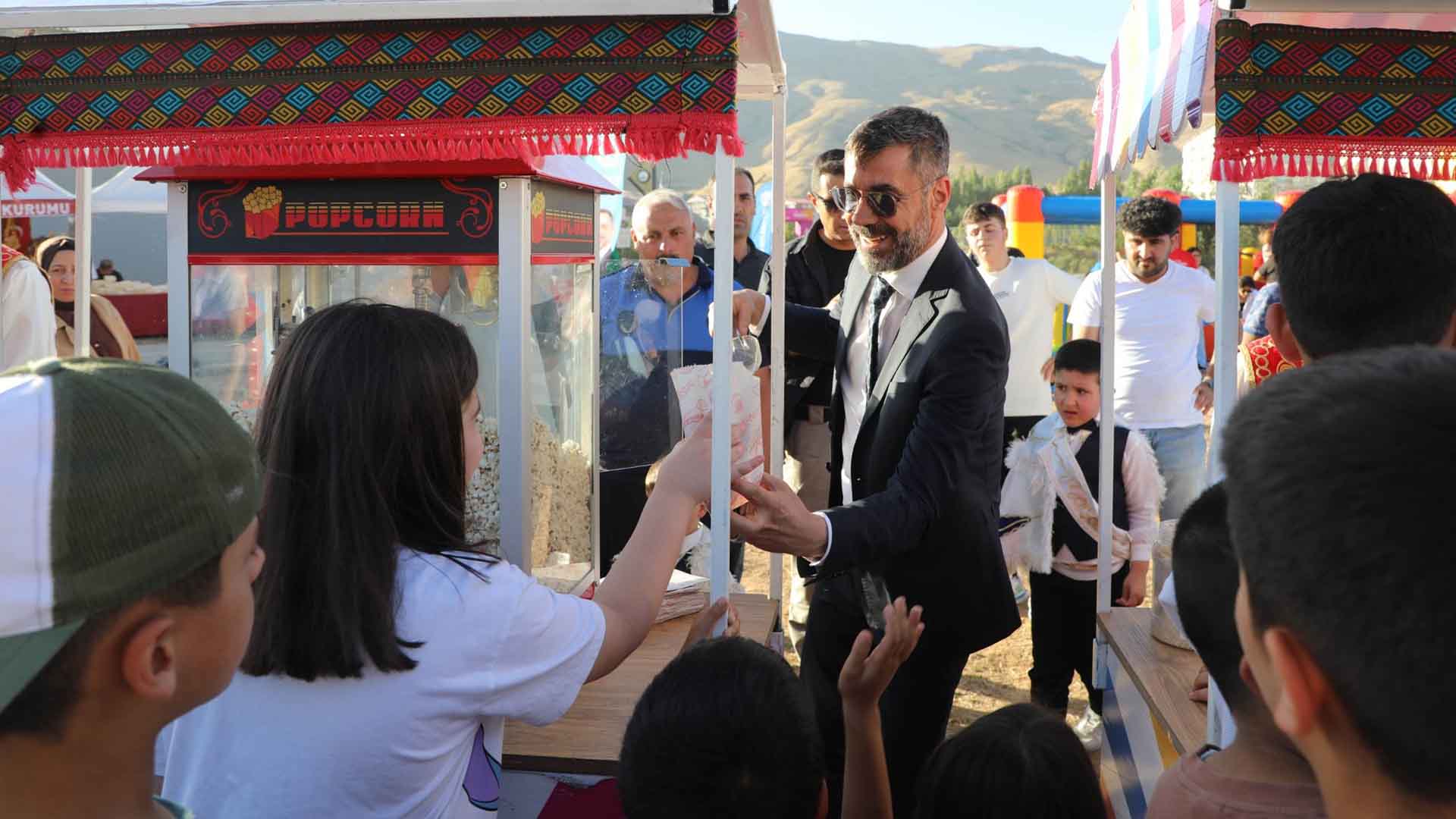 Bitlis’te Geleneksel Sünnet Şöleni Coşkuyla Gerçekleştirildi 3