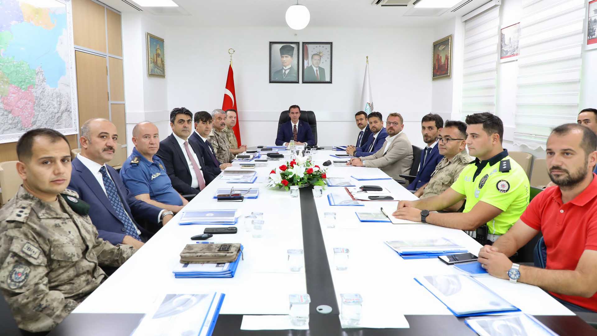 Bitlis’te Malazgirt Zaferi Ve Ahlat Şenlikleri Öncesi Değerlendirme Toplantısı 1