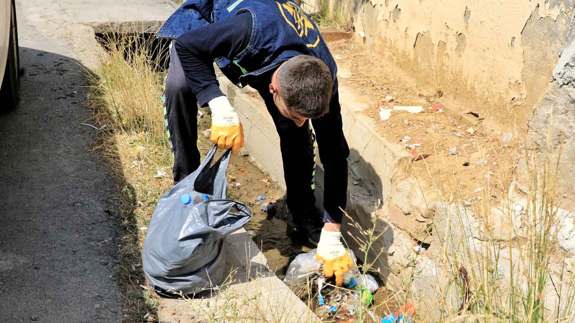 Bitlis’te “Temizlik Timi” Görev Başında 2