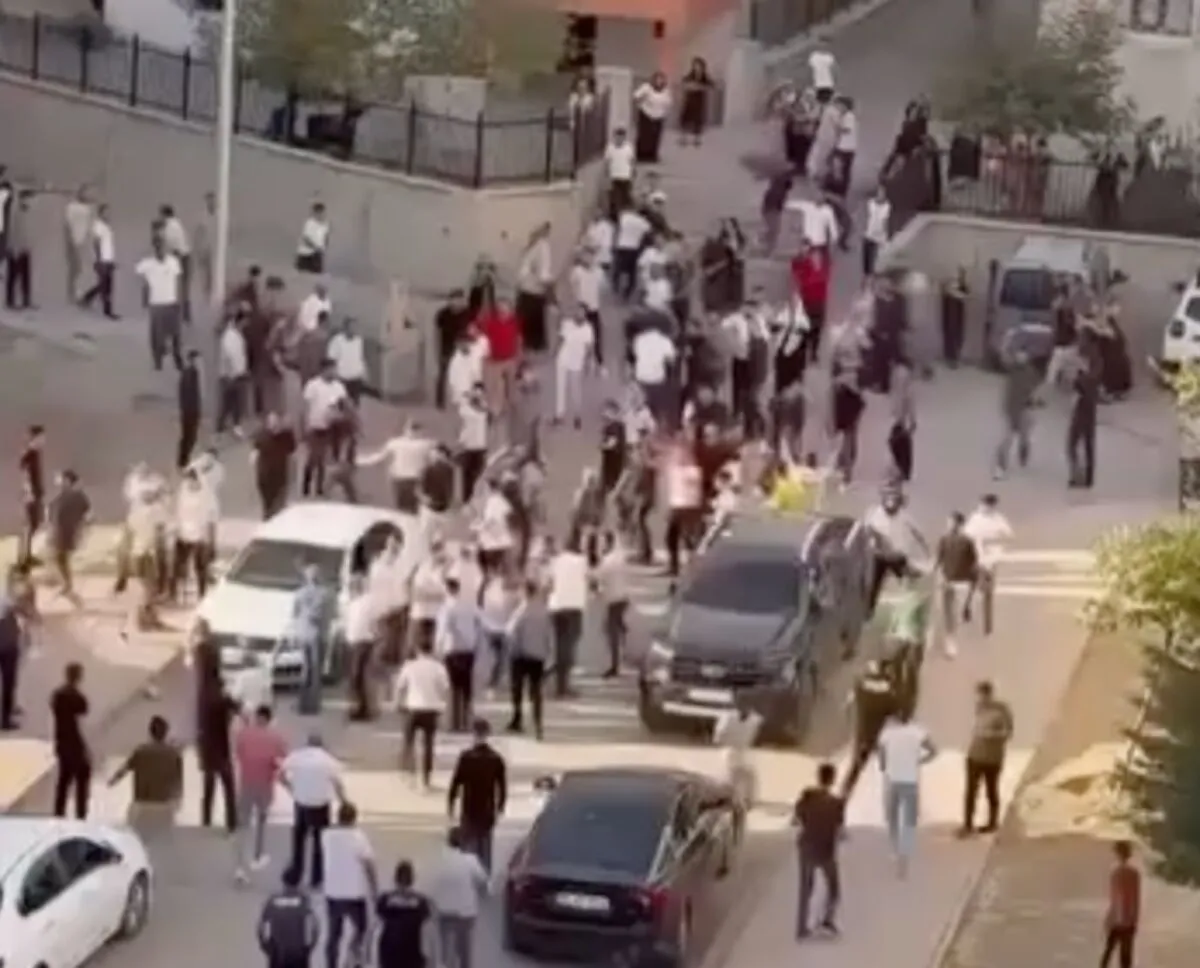 C O C U K L A R I N K A V G A S I N A A I L E L E R I N D E K A R I S T 850359 252208