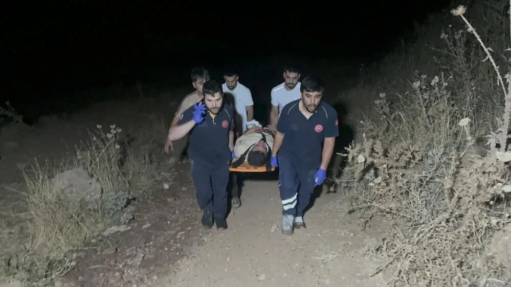 Direksiyon Hakimiyetini Kaybeden Motosiklet Ucuruma Yuvarlandi 1