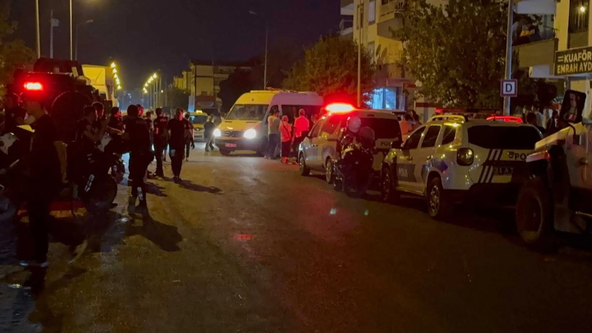 Diyarbakirda Kahvehanede Silahli Kavga 12 Yarali 5