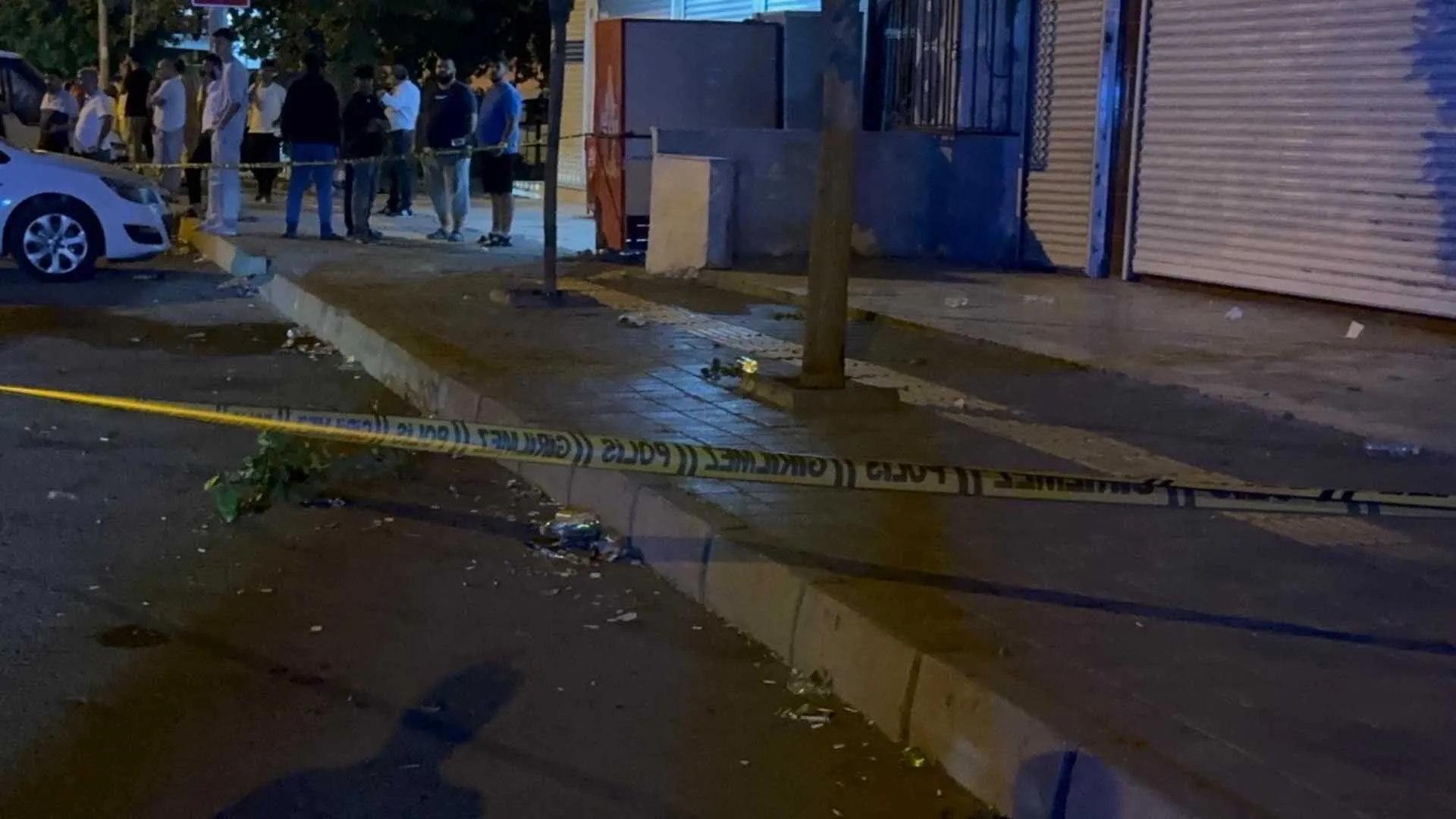 Diyarbakirda Kahvehanede Silahli Kavga 12 Yarali 7