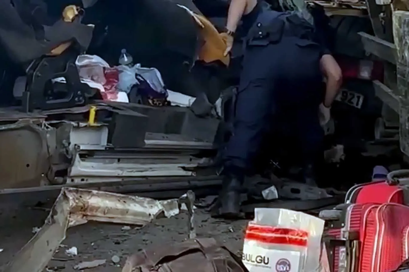 Diyarbakirdan Mersine Ogrenci Tasiyan Minibus Tira Carpti 2 Olu 10 Yarali 6