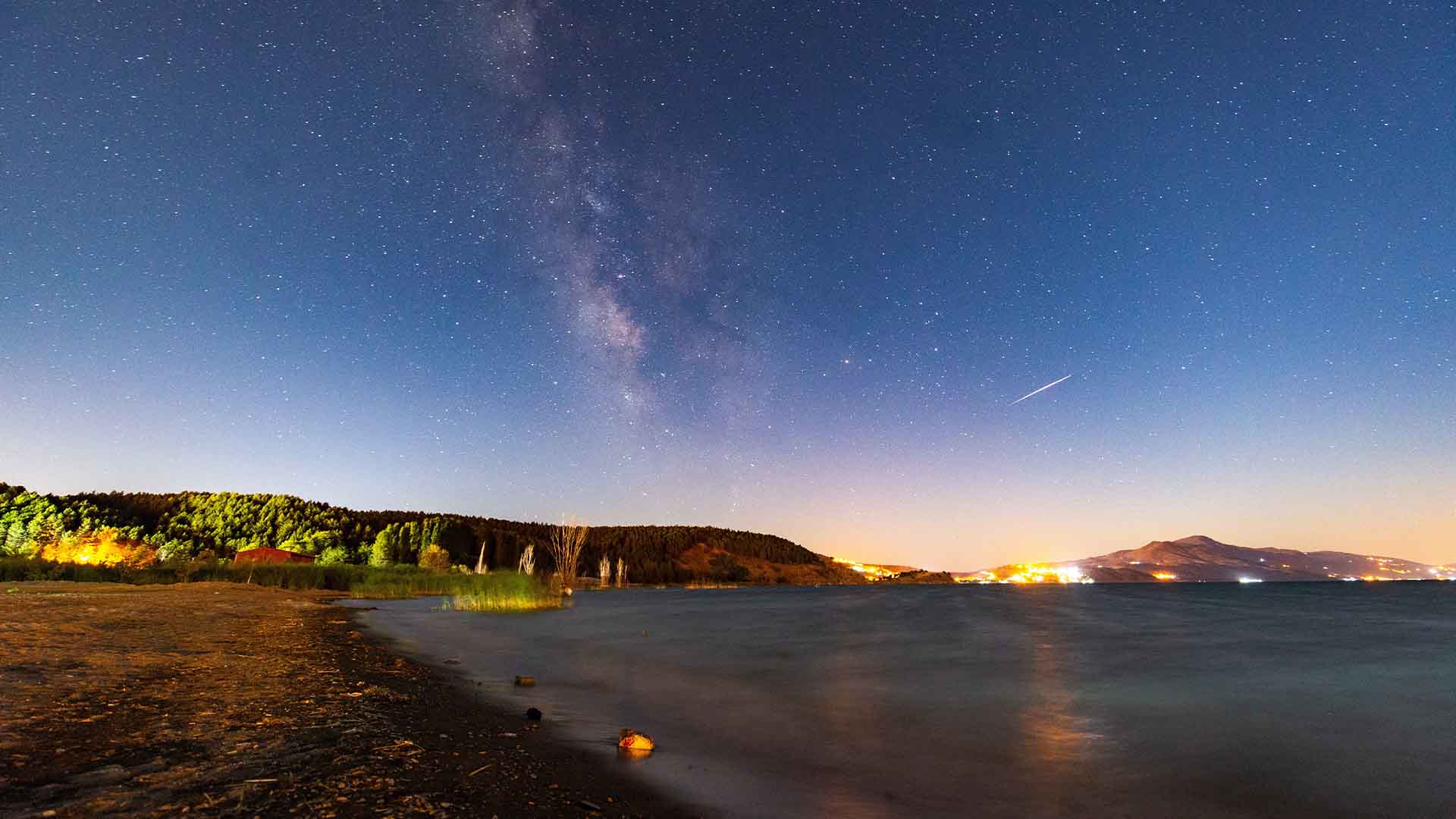 Sağlık Çalışanından Tarihi Harput’ta 4 Bin Yıllık Manzarada Meteor Şöleni 1