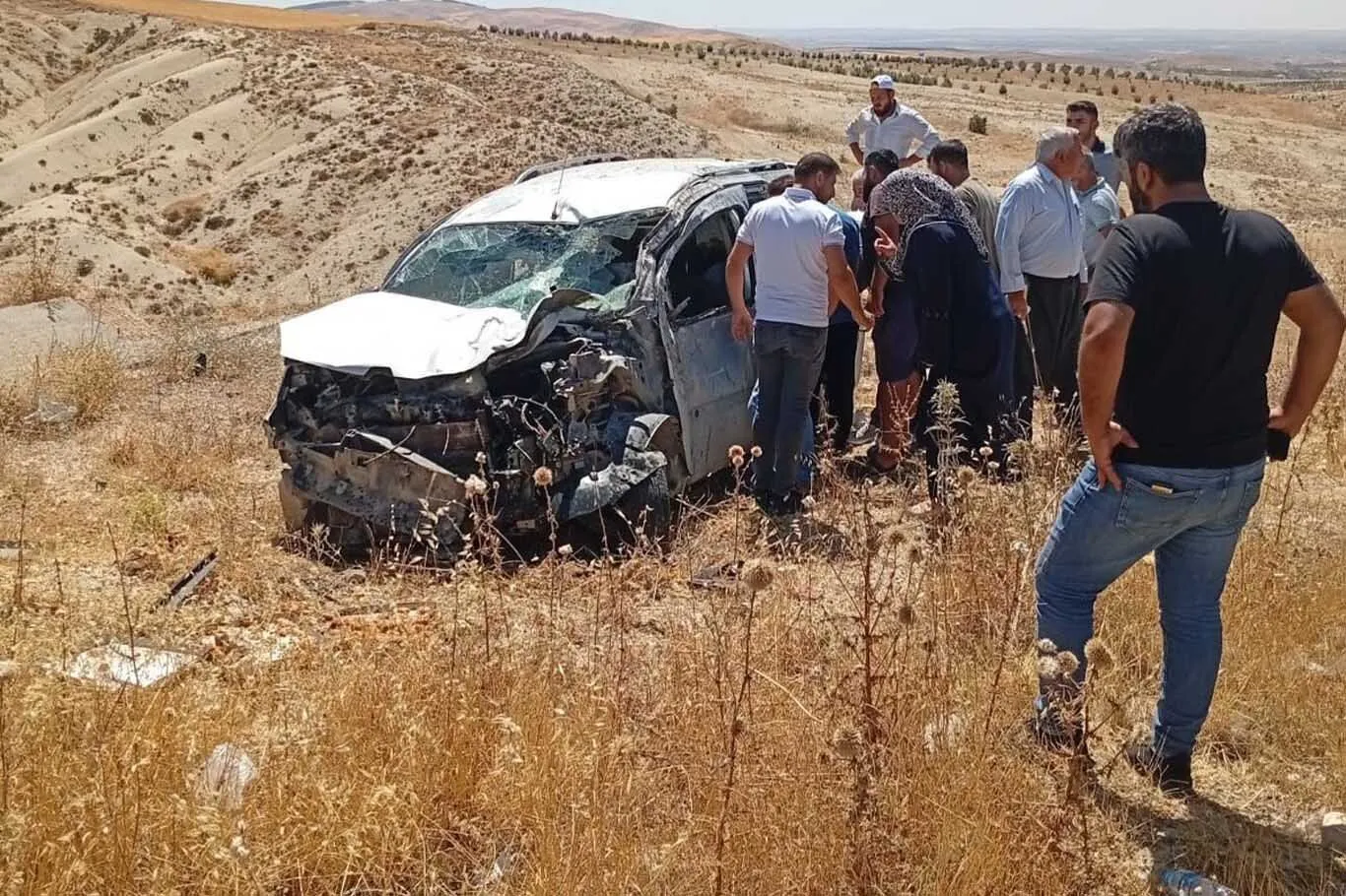 Sarampole Yuvarlanan Hafif Ticari Aracta 1 Kisi Yaralandi 1