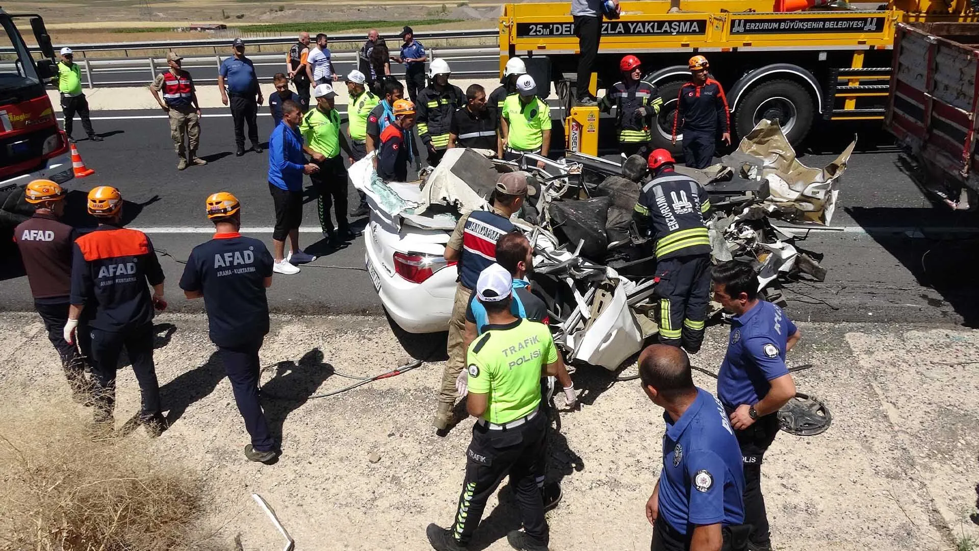 Tirin Altina Giren Otomobilin Surucusu Oldu 3