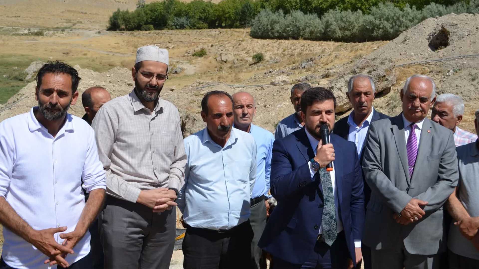 Adilcevaz’da Baraj Göletinin Ilk Betonu Döküldü