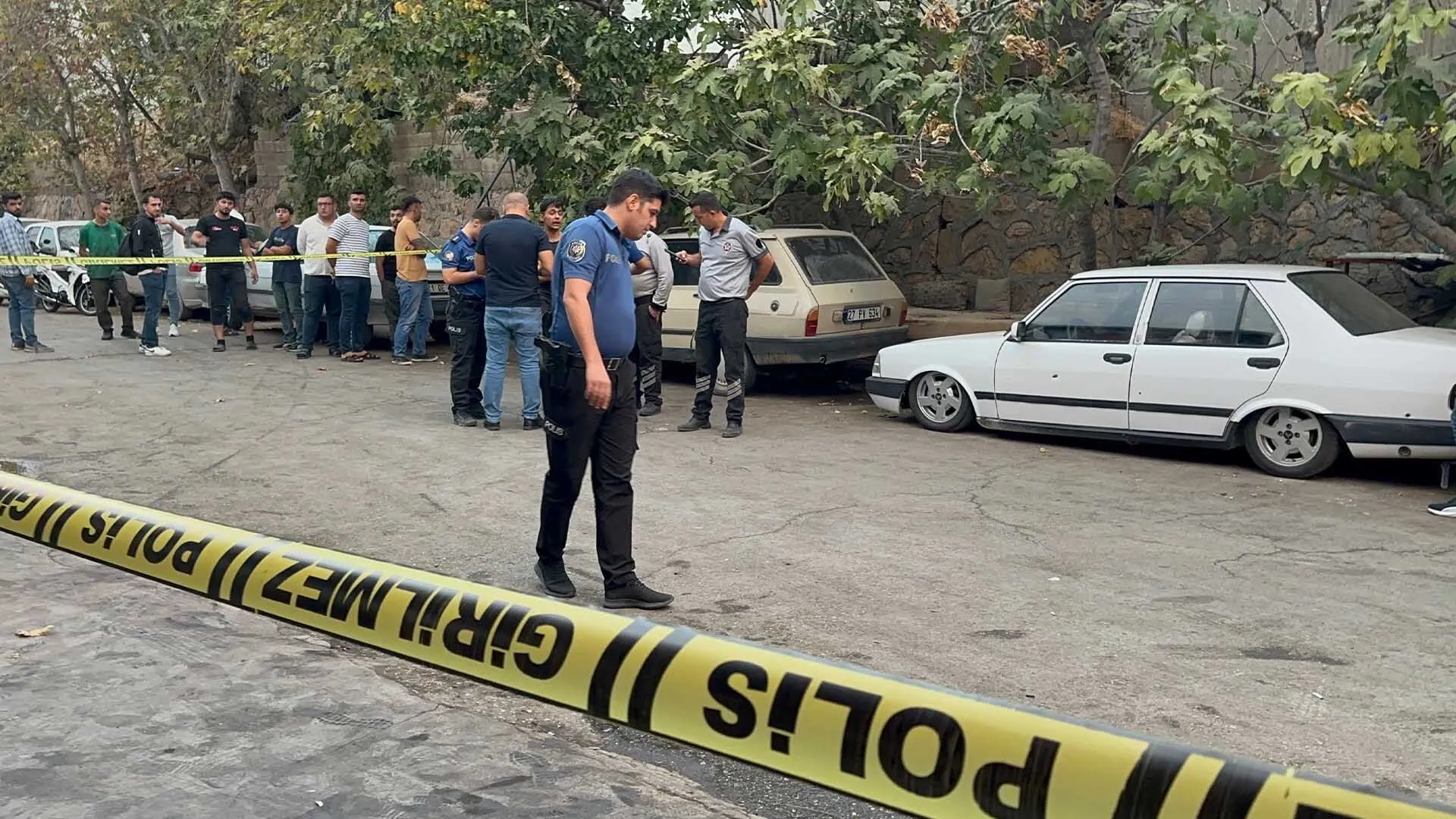 Adiyamanda Iki Grup Arasinda Silahli Kavga 3 Yarali 4