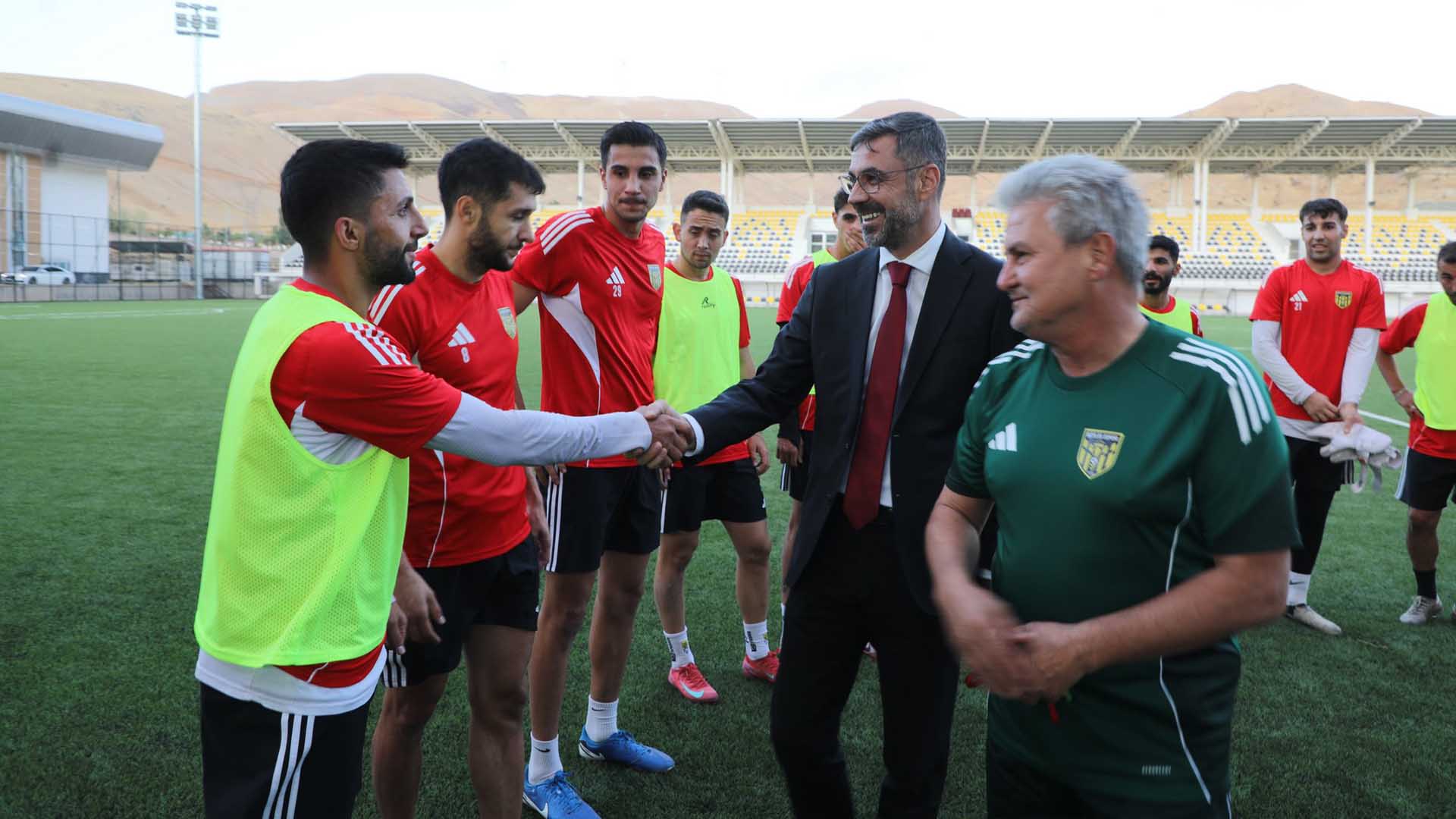 Başkan Tanğlay, Bitlis Spor’la Bir Araya Geldi 1