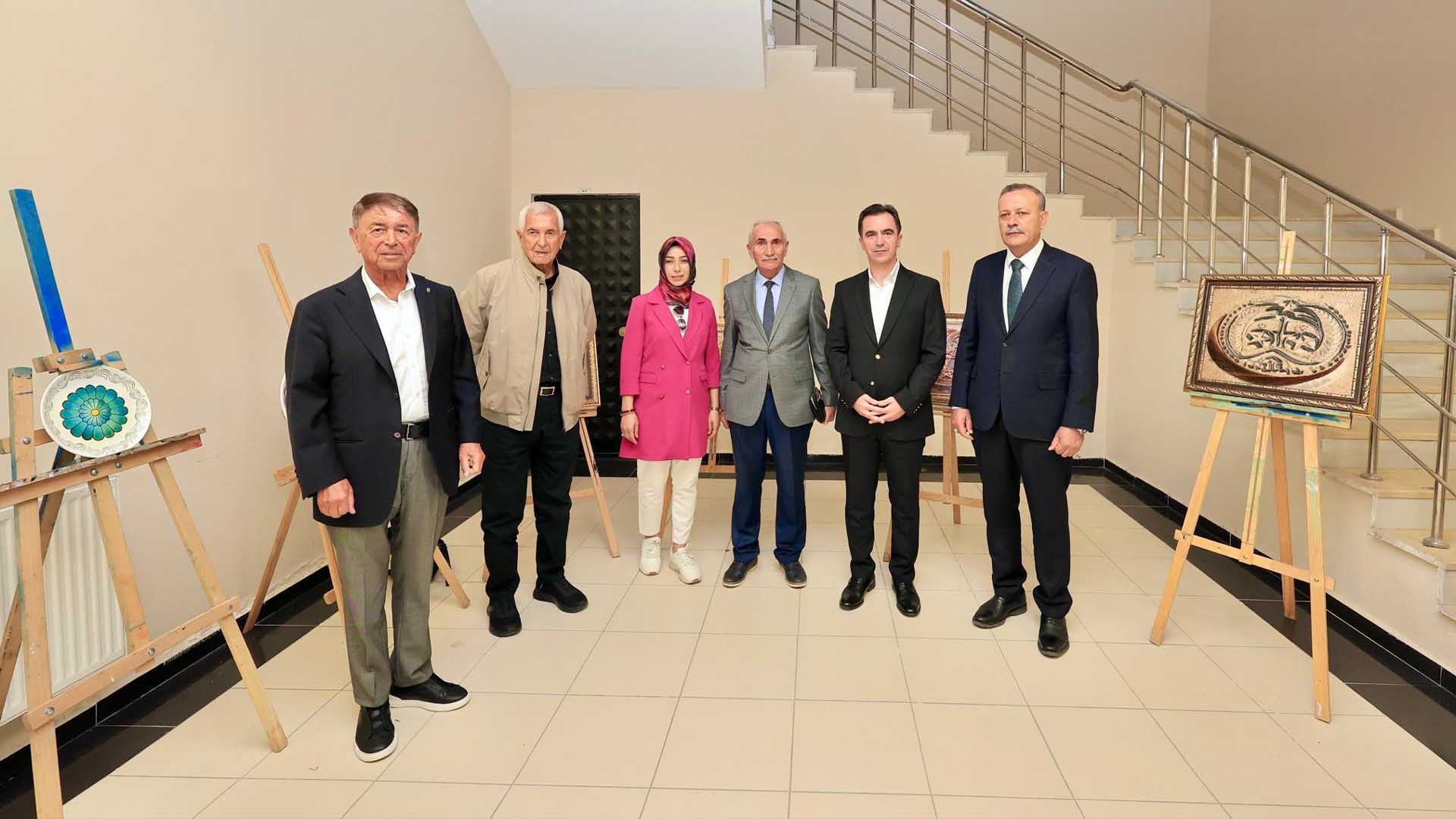 Bitlis’te “Bilim, Eğitim Ve Kariyer Söyleşisi” Gençlerle Buluştu 7