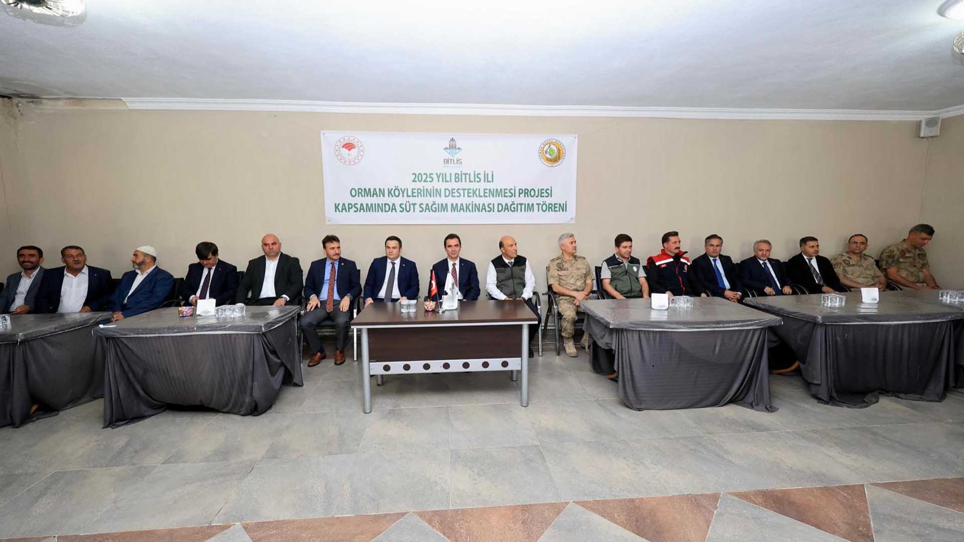 Bitlis’te Orköy Desteğiyle 14 Aileye Süt Sağım Makinesi Dağıtıldı 1