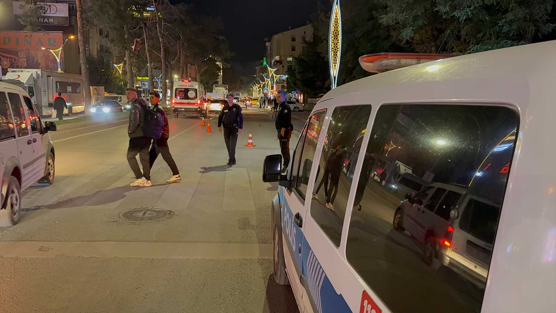 Bitlis'te Şüpheli Olarak Patlatılan Çantada Kıyafet Çıktı 2