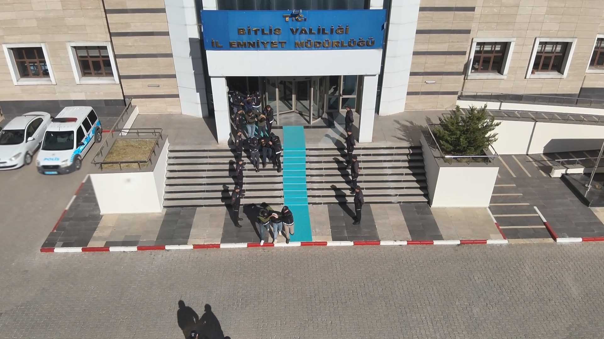 Bitlis’te Uyuşturucu Operasyonu, 10 Kişi Tutuklandı 2