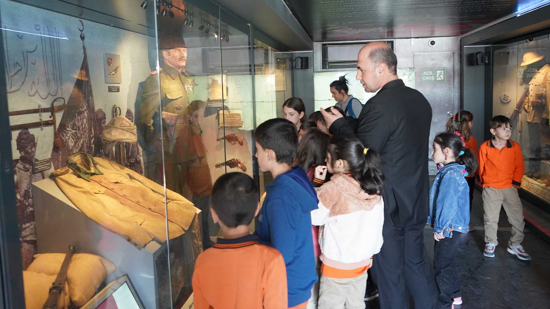 Çanakkale Savaşları Mobil Müzesi’ne Bitlislilerden Yoğun İlgi 5