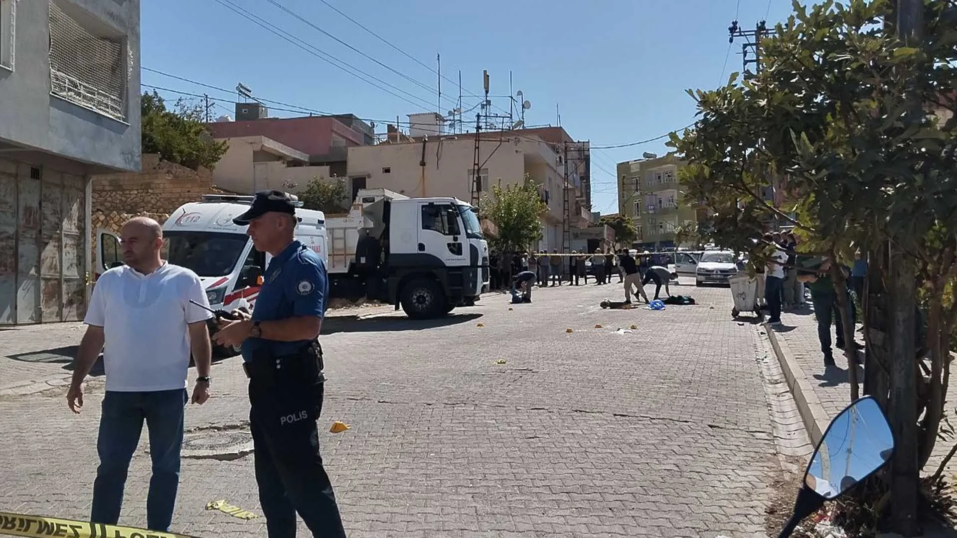 Silahli Kavgada 1 Kisi Oldu Kadin Ve Cocuklarin Da Oldugu 6 Kisi Yaralandi 4