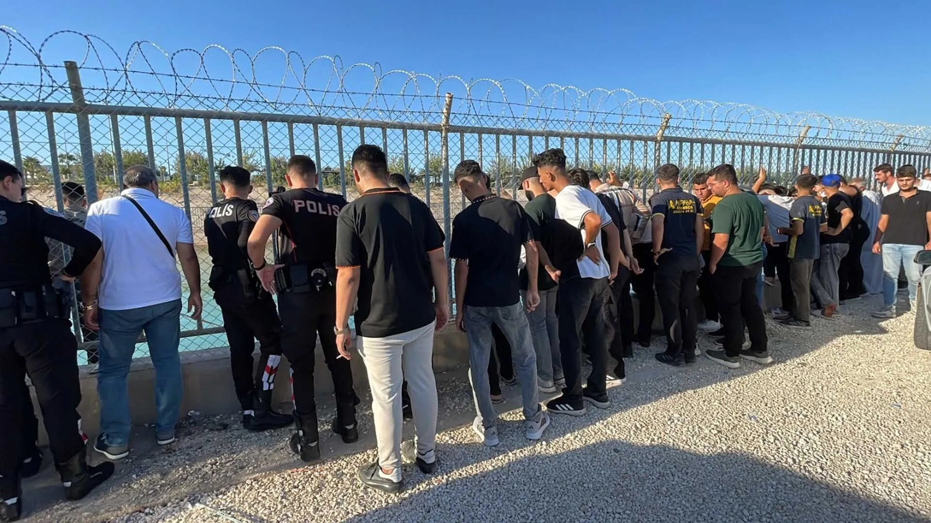 Sulama Kanalinda Can Pazari 1 Kisi Boguldu 2 Kisi Kurtarildi 2