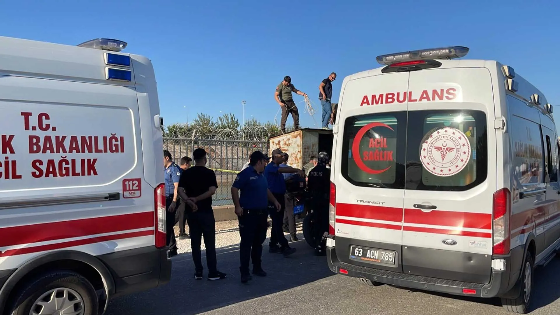 Sulama Kanalinda Can Pazari 1 Kisi Boguldu 2 Kisi Kurtarildi 5