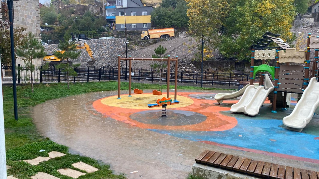 0326B01F Bd51 456D 8578 2A5D4C79F136