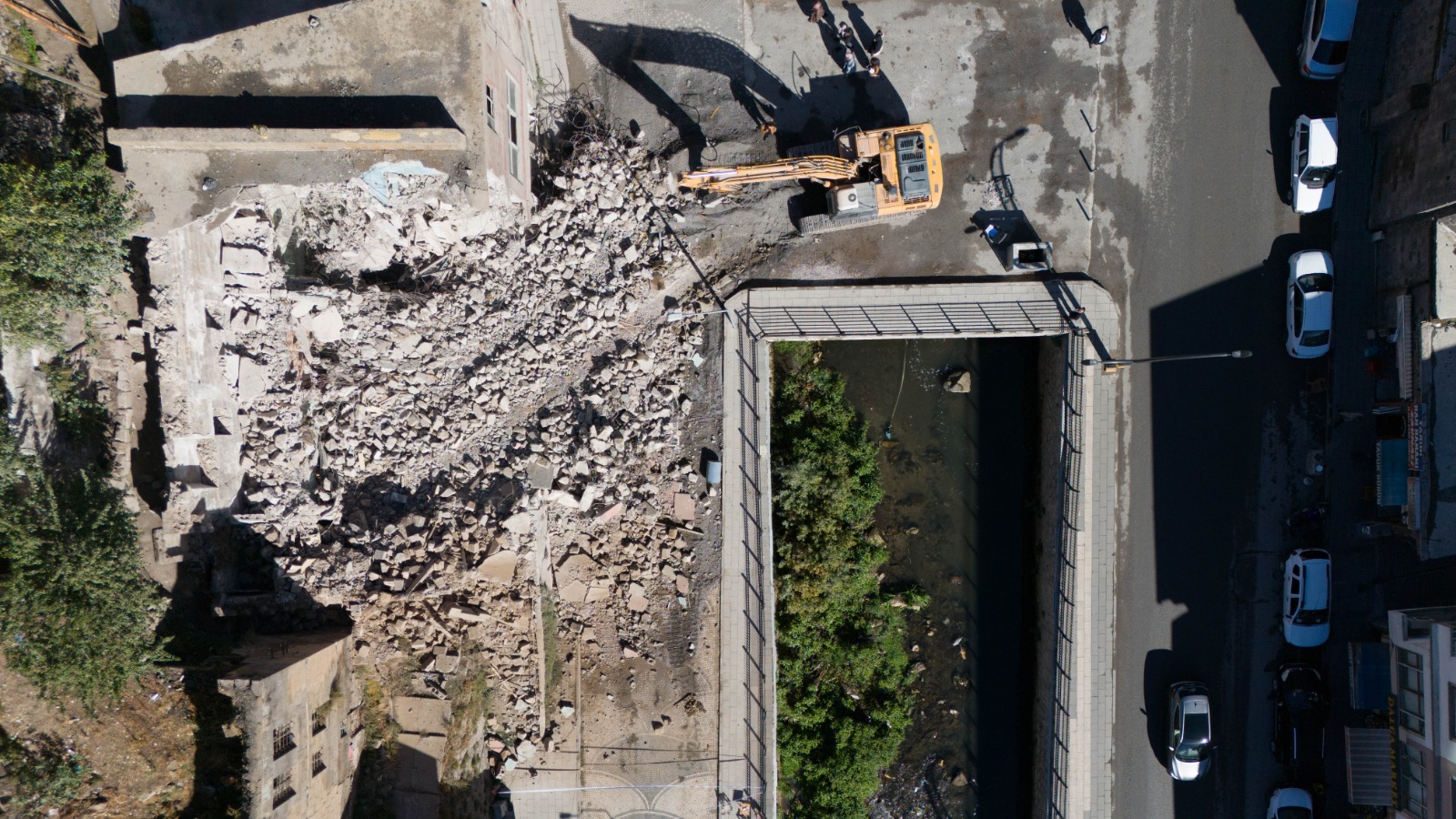 200B95B0 8044 41D3 8E93 9204955F666B