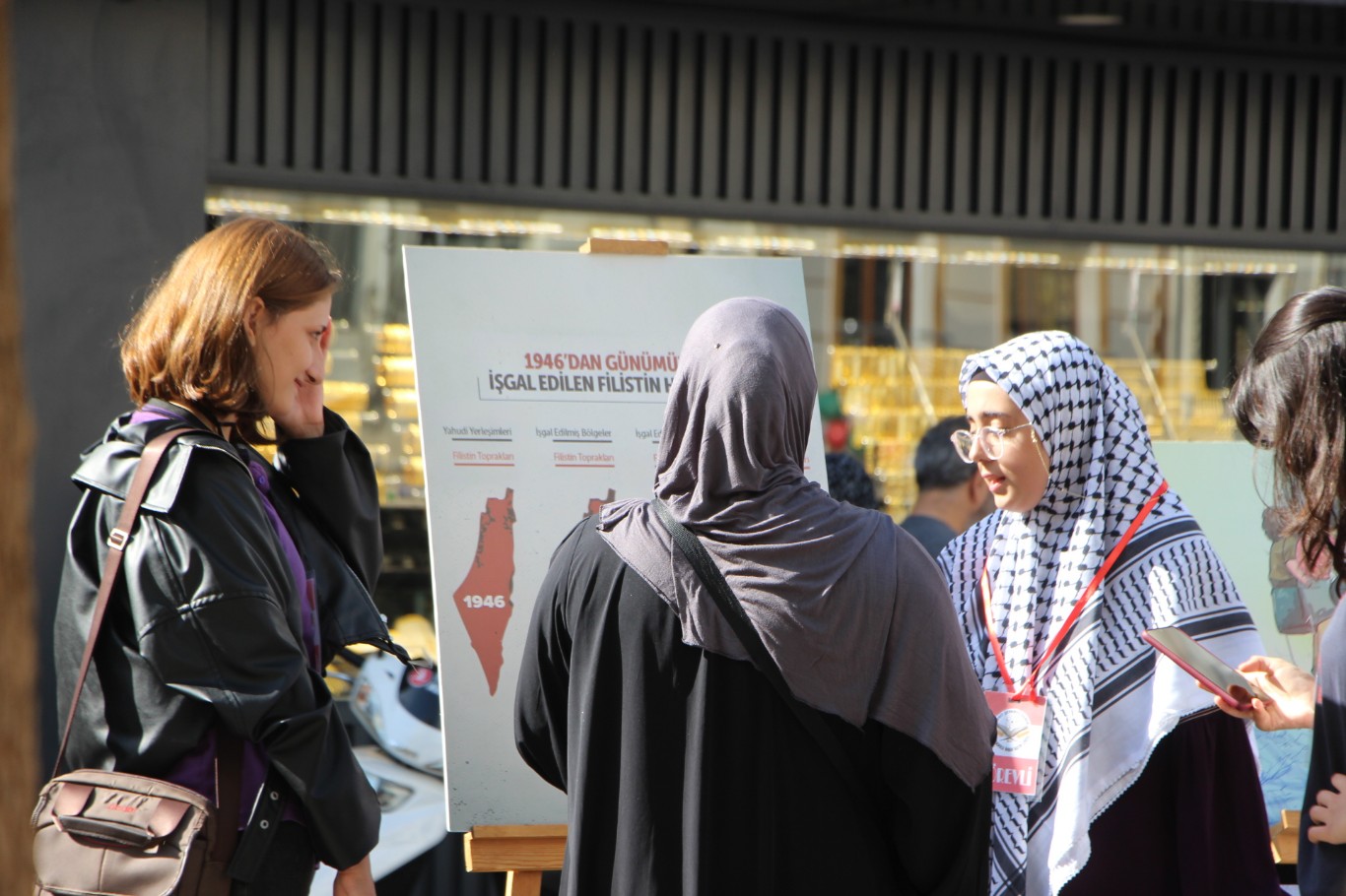 8982E5A9 9B78 4590 8A0E C63Fd404963B