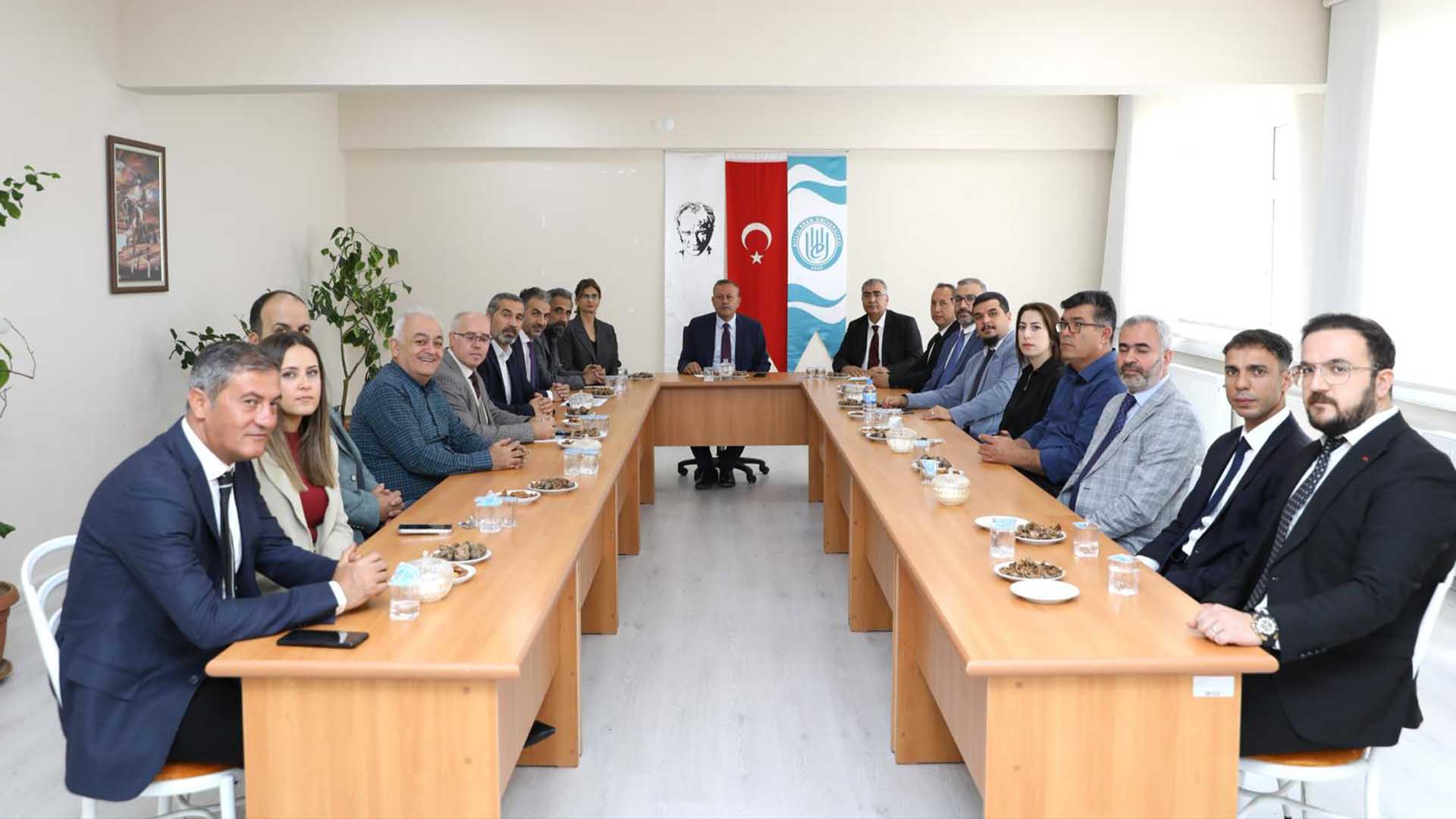 Bitlis Eren Üniversitesi Rektörü, Ahlat Ve Adilcevaz’da Oryantasyon Etkinliklerine Katıldı 5