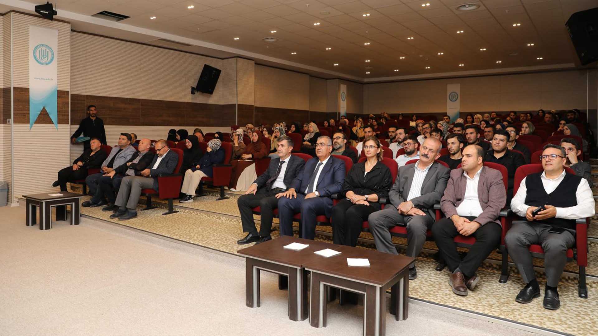 Bitlis Eren Üniversitesi’de “Memleketim Bitlis” Konferansı Yoğun İlgi Gördü 2