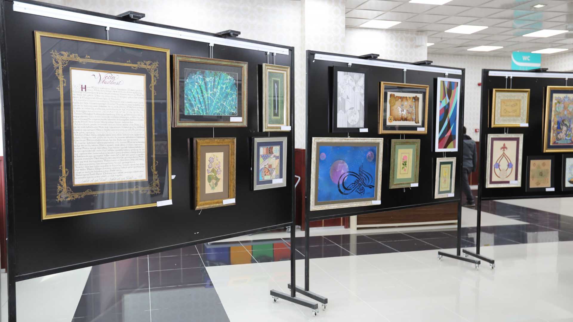 Bitlis Eren Üniversitesi’nde Cumhuriyetin 102. Yılına Özel “100+2 Şehirlerarası Karma Sergi” Açıldı 3