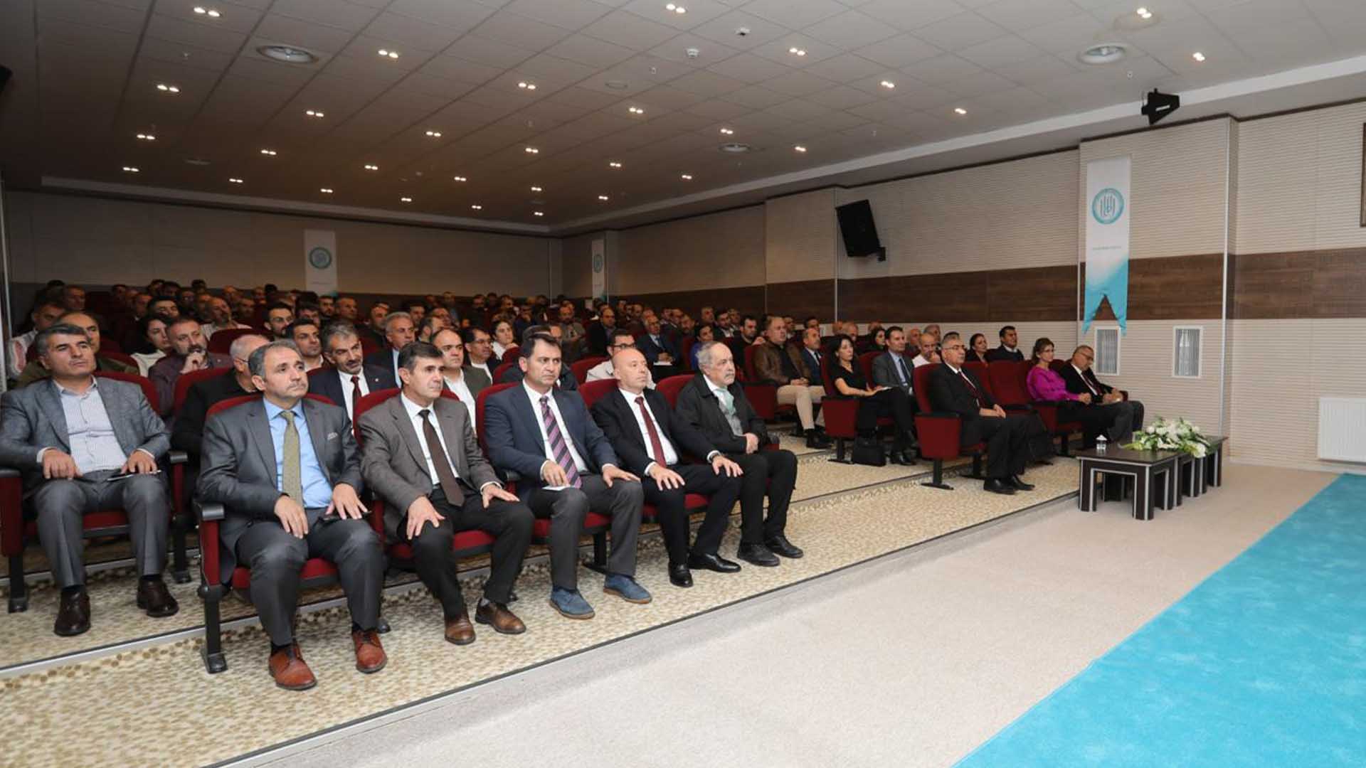 Bitlis Eren Üniversitesi’nde Kurumsal Akreditasyon Öncesi Değerlendirme Toplantısı