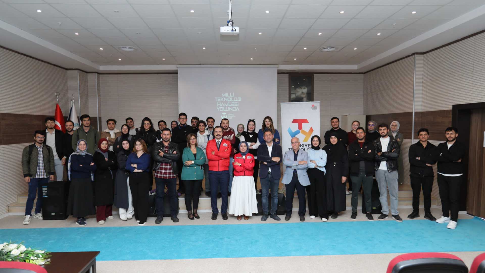Bitlis Eren Üniversitesi’nde “Millî Teknoloji Hamlesi” Tanıtım Programı Düzenlendi 4