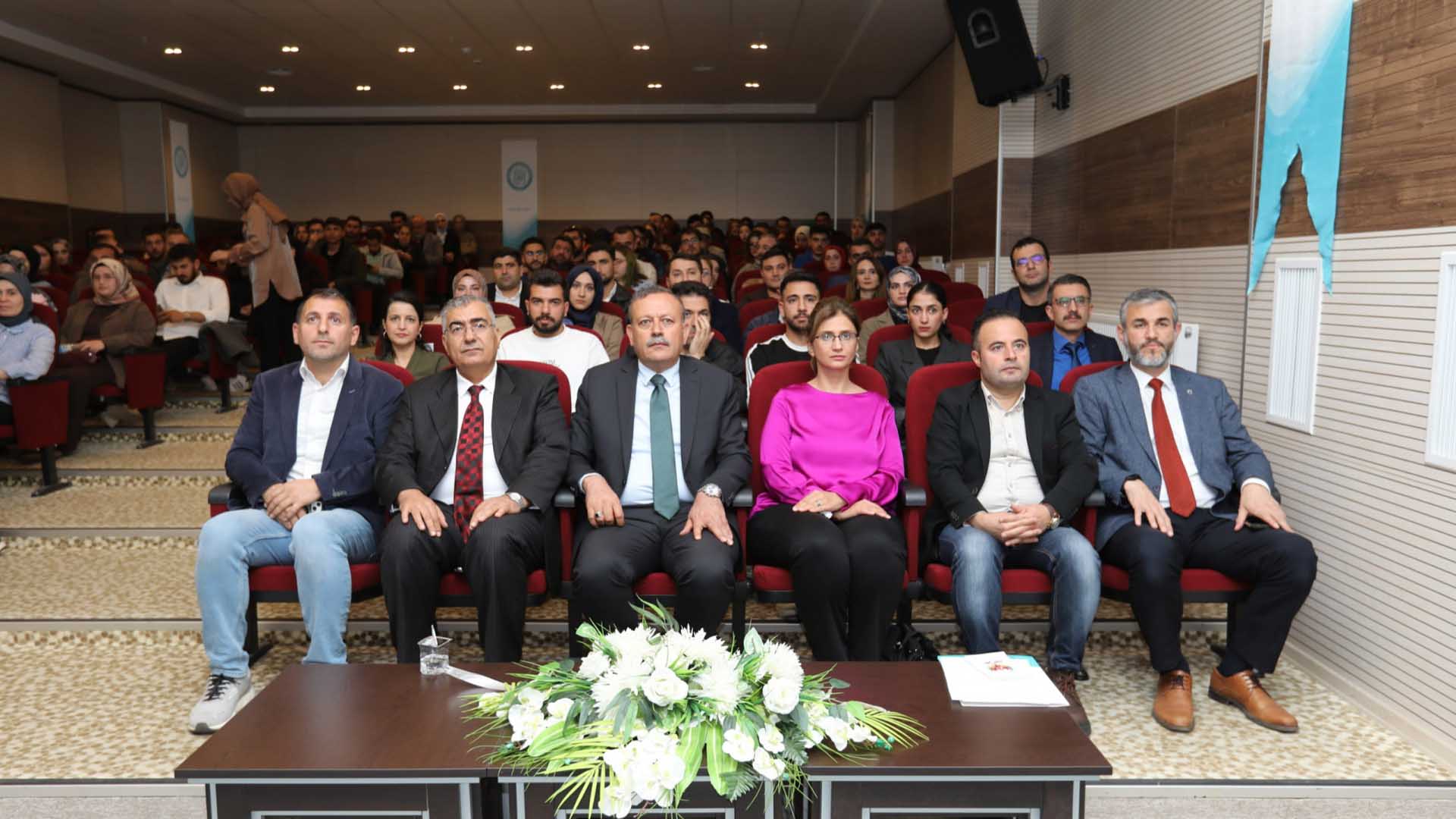 Bitlis Eren Üniversitesi'nde Öğrenci Kulüpleri Yeni Dönem Hedeflerini Tanıttı 3