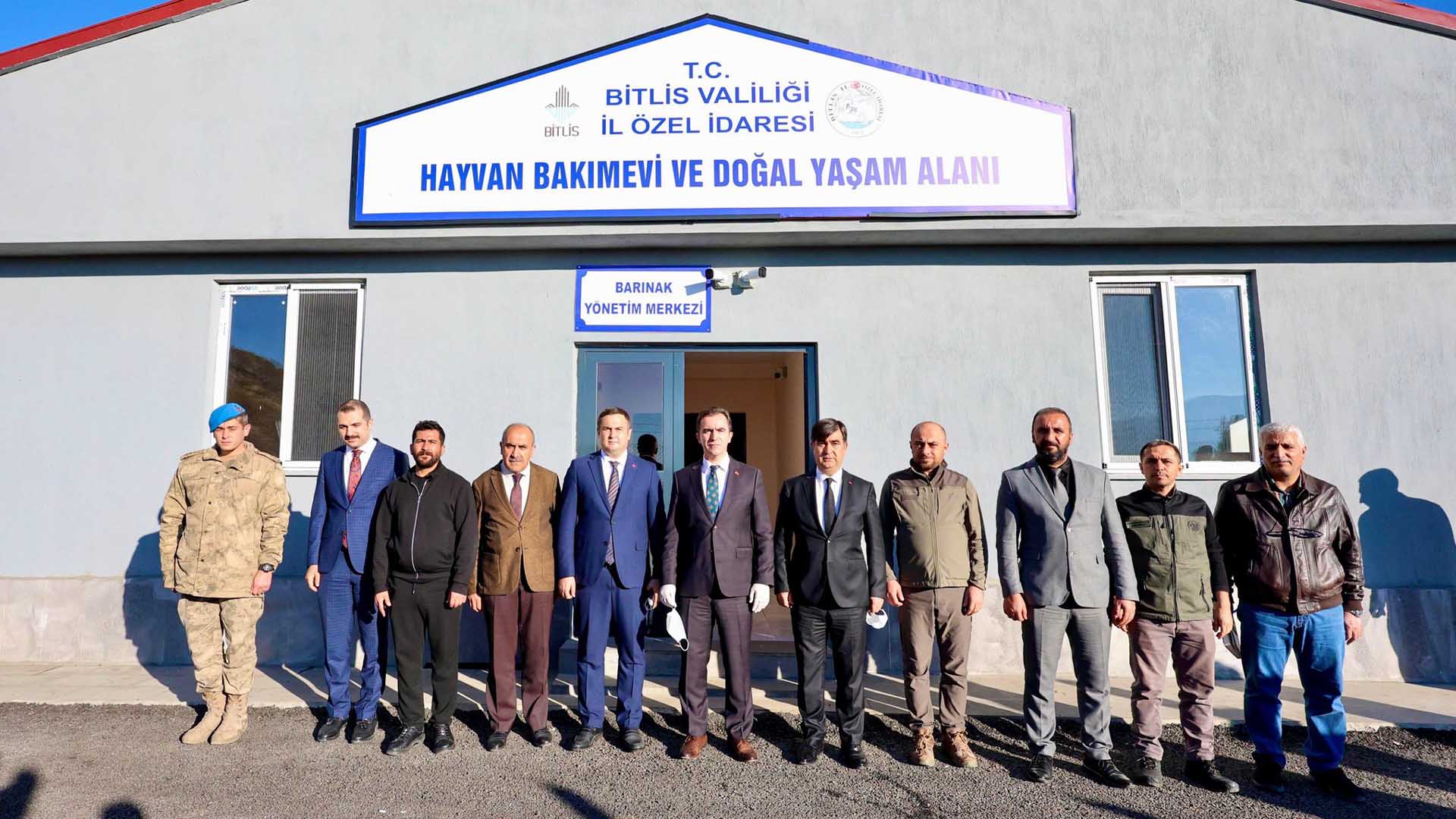 Bitlis Valisi Karakaya Sokak Hayvanları Bakımevi’nde İncelemelerde Bulundu 2