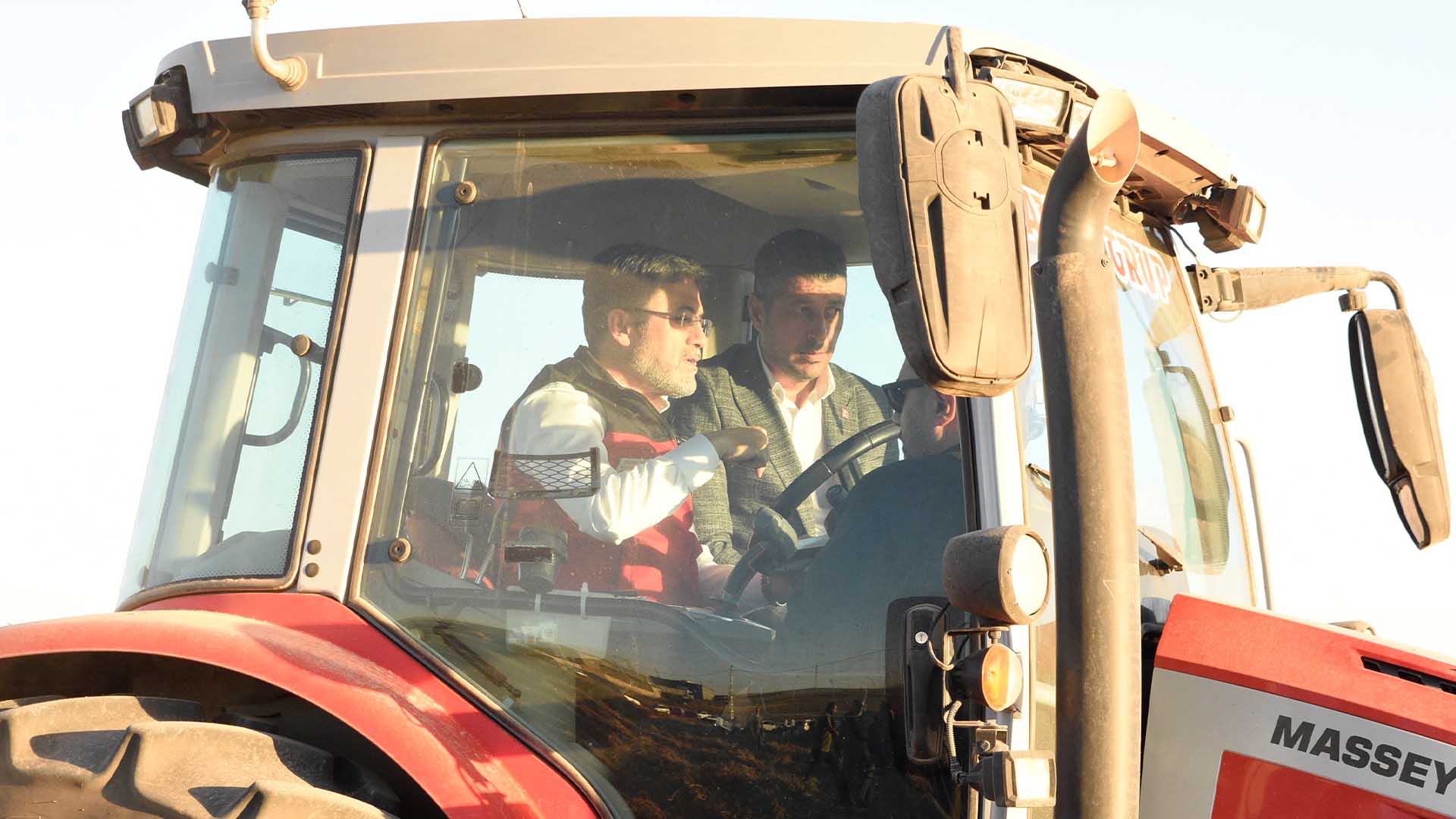 Bitlis'e Gelen Bakan Yumaklı, “Geçen Yıl 32,6 Milyar Dolar Tarım Ihracatı Gerçekleştirdik” 8