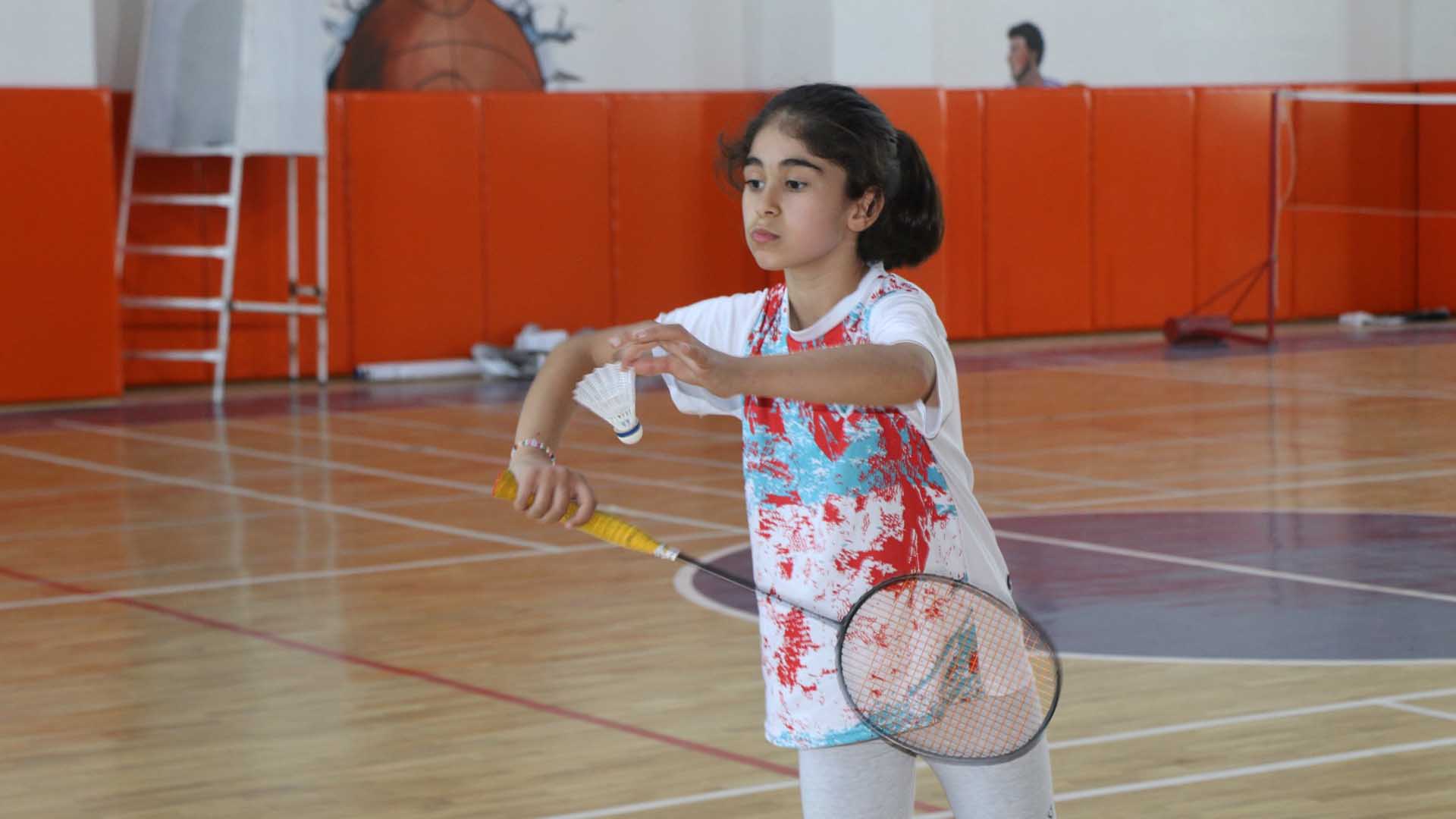 Bitlis’te Cumhuriyet Kupası Badminton Turnuvası Nefes Kesti 2