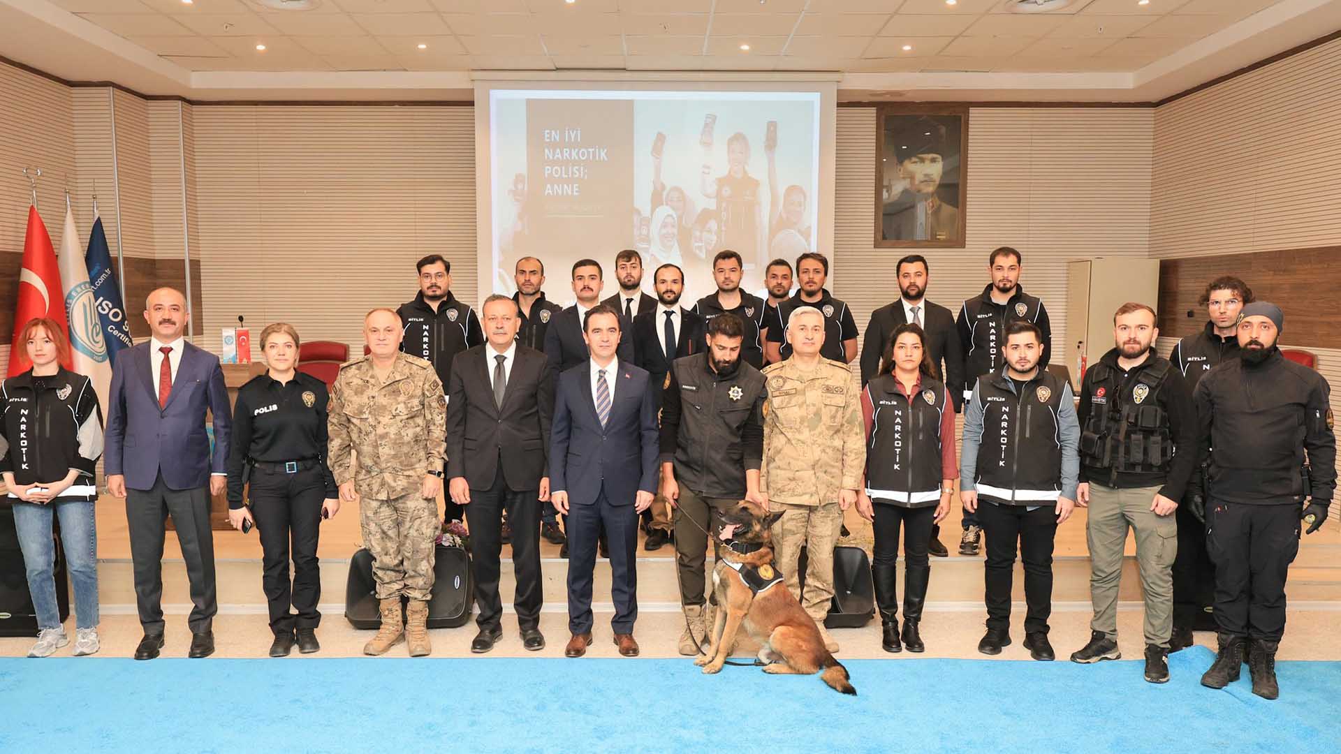 Bitlis’te “En İyi Narkotik Polisi, Anne” Projesi Tanıtım Programı Düzenlendi 1