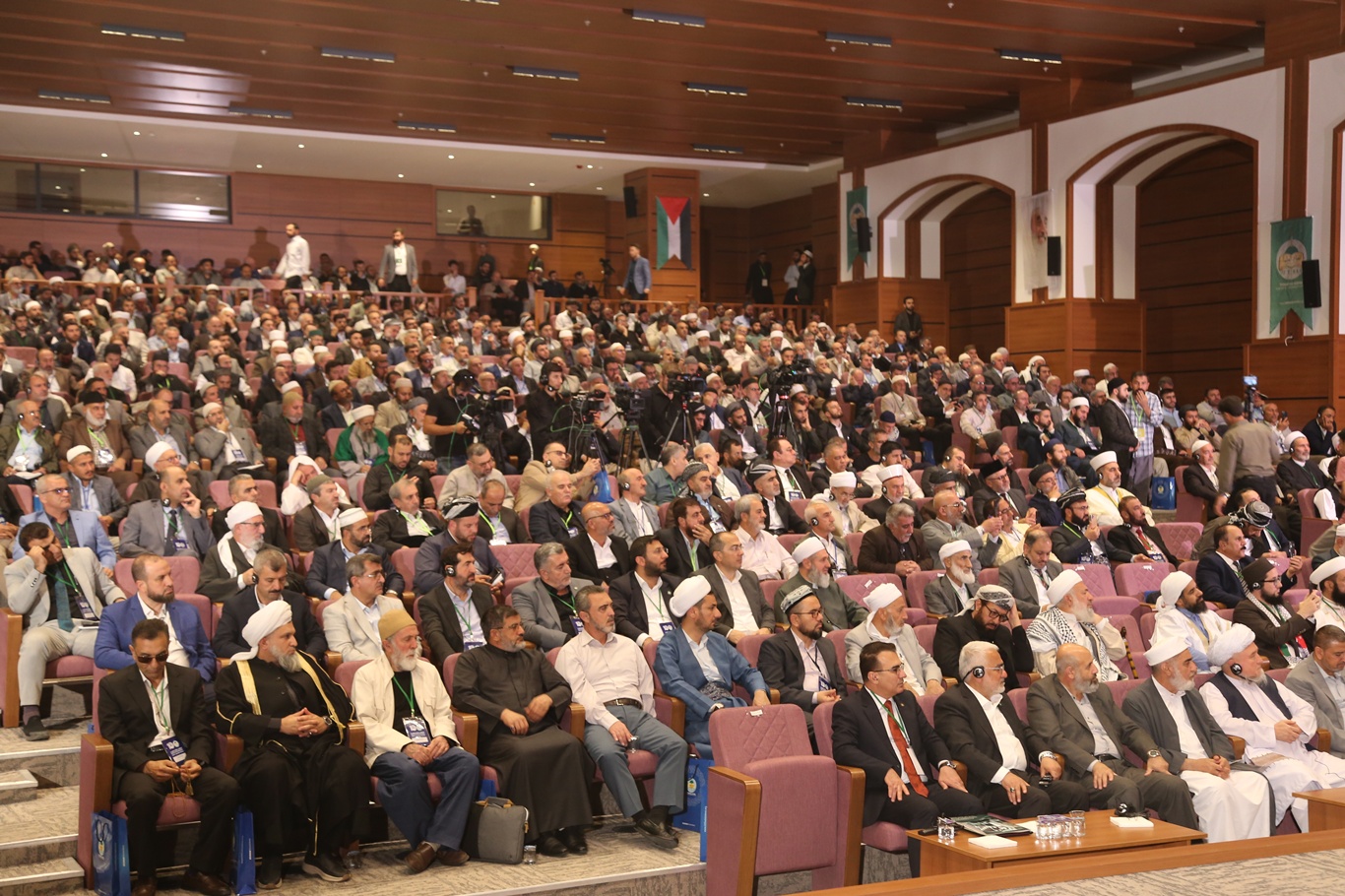 C2423Df2 7529 4962 B2B9 Aba6A31E6965