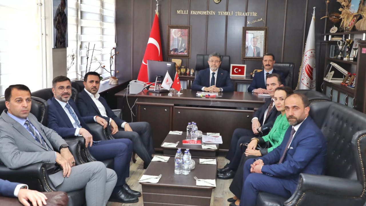 Ce4Bf2Ab F266 433A Afc8 7E26B206Af2F