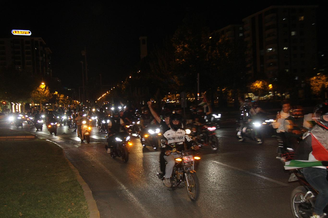 D7B14949 57F0 4B62 B4Eb 964Bb883C0Ba