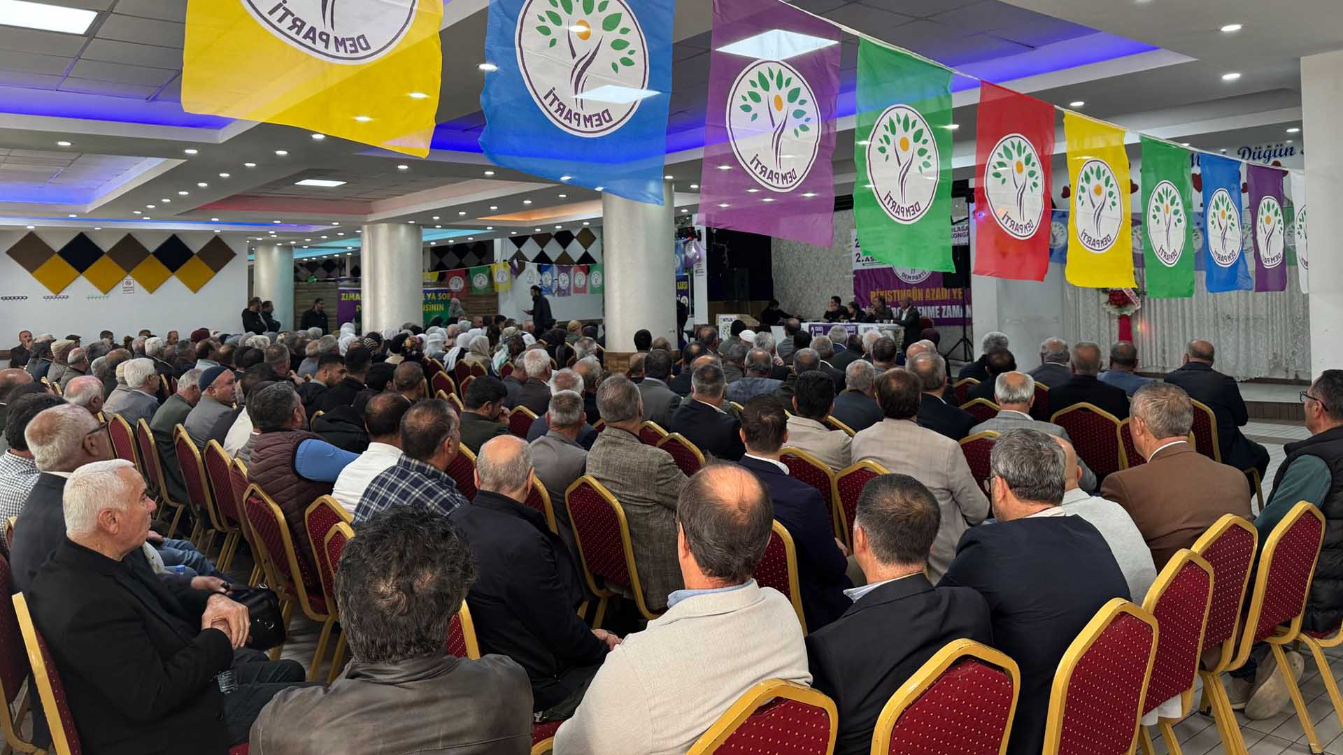 Dem Parti Bitlis 2. Olağan Kongresini Coşkuyla Gerçekleştirdi 1