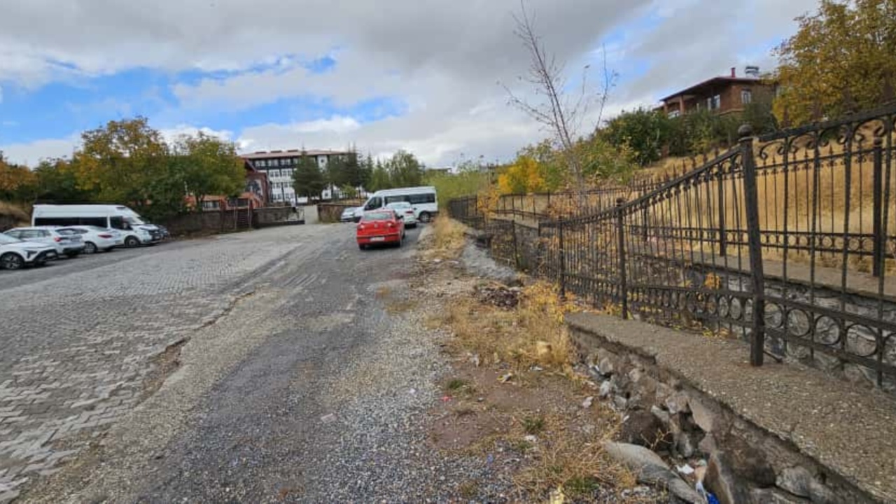 E215F828 E7C8 4A08 9Fe7 043549058D3D