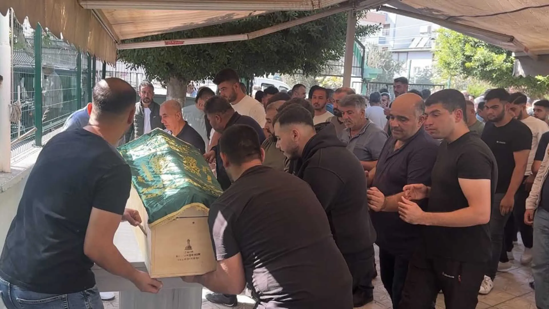 Kayip Olan 2 Gencin Cansiz Bedenleri Menfezde Bulundu 2