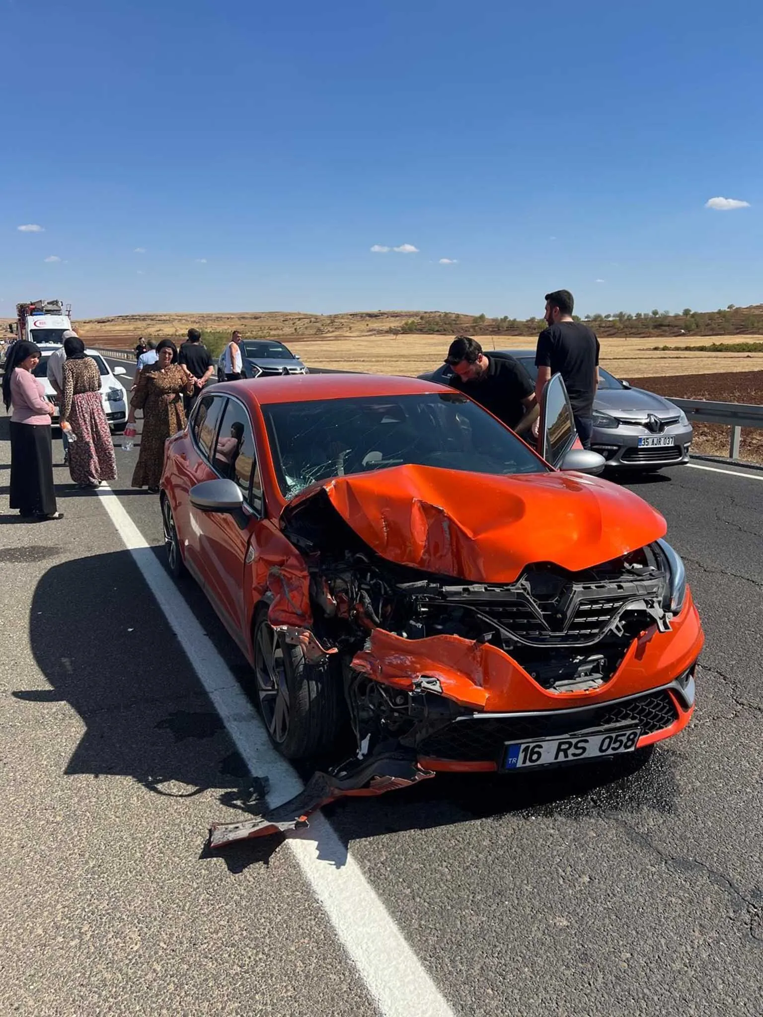 Mardinde Otomobil Ile Motosiklet Carpisti 1 Olu 4 Yarali 2