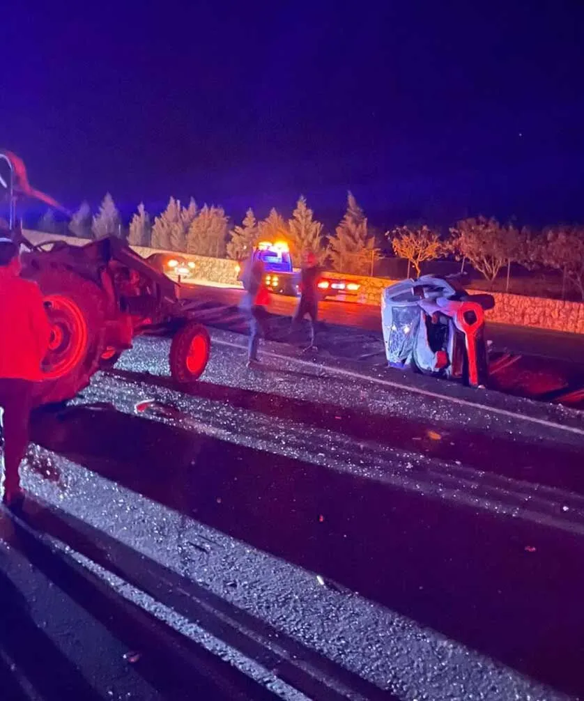 Siirtte Hafif Ticari Arac Ile Traktor Carpisti 2 Yarali 1