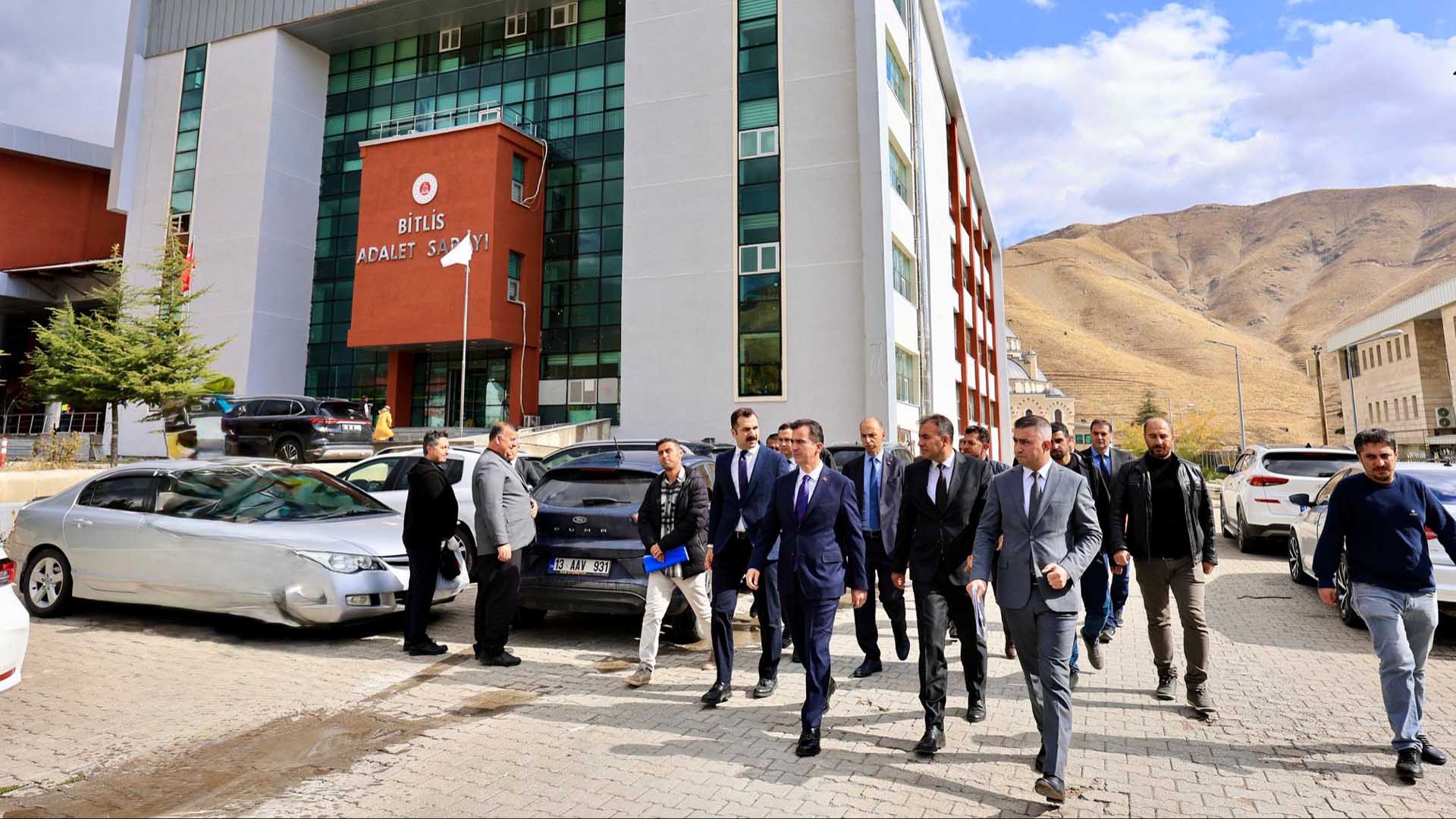 Vali Karakaya, Kamu Binalarında Deprem Ve Enerji Verimliliği Çalışmalarını İnceledi 6