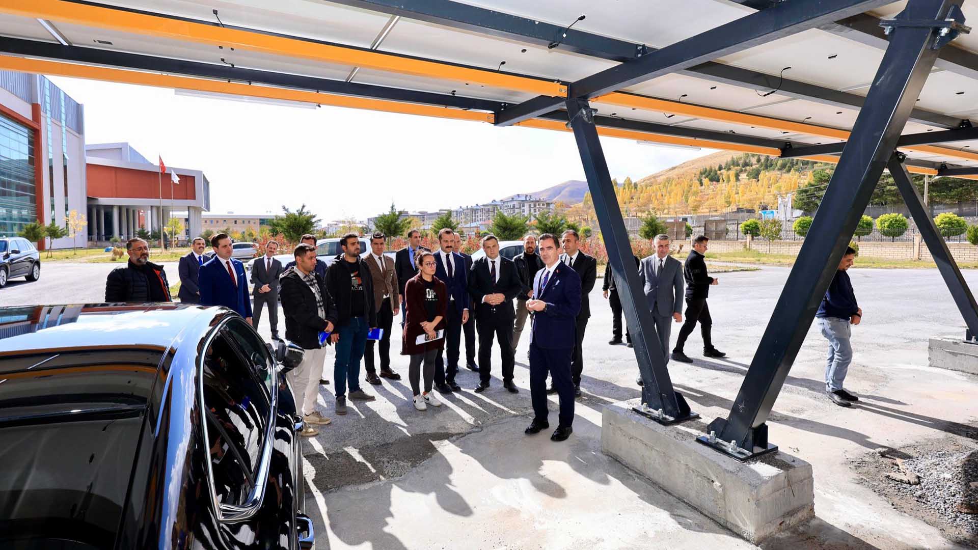 Vali Karakaya, Kamu Binalarında Deprem Ve Enerji Verimliliği Çalışmalarını İnceledi