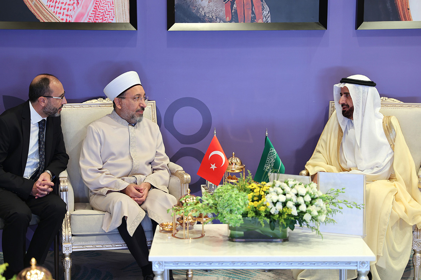 4C0600B8 69A0 4Fce A01F 5336F220D633